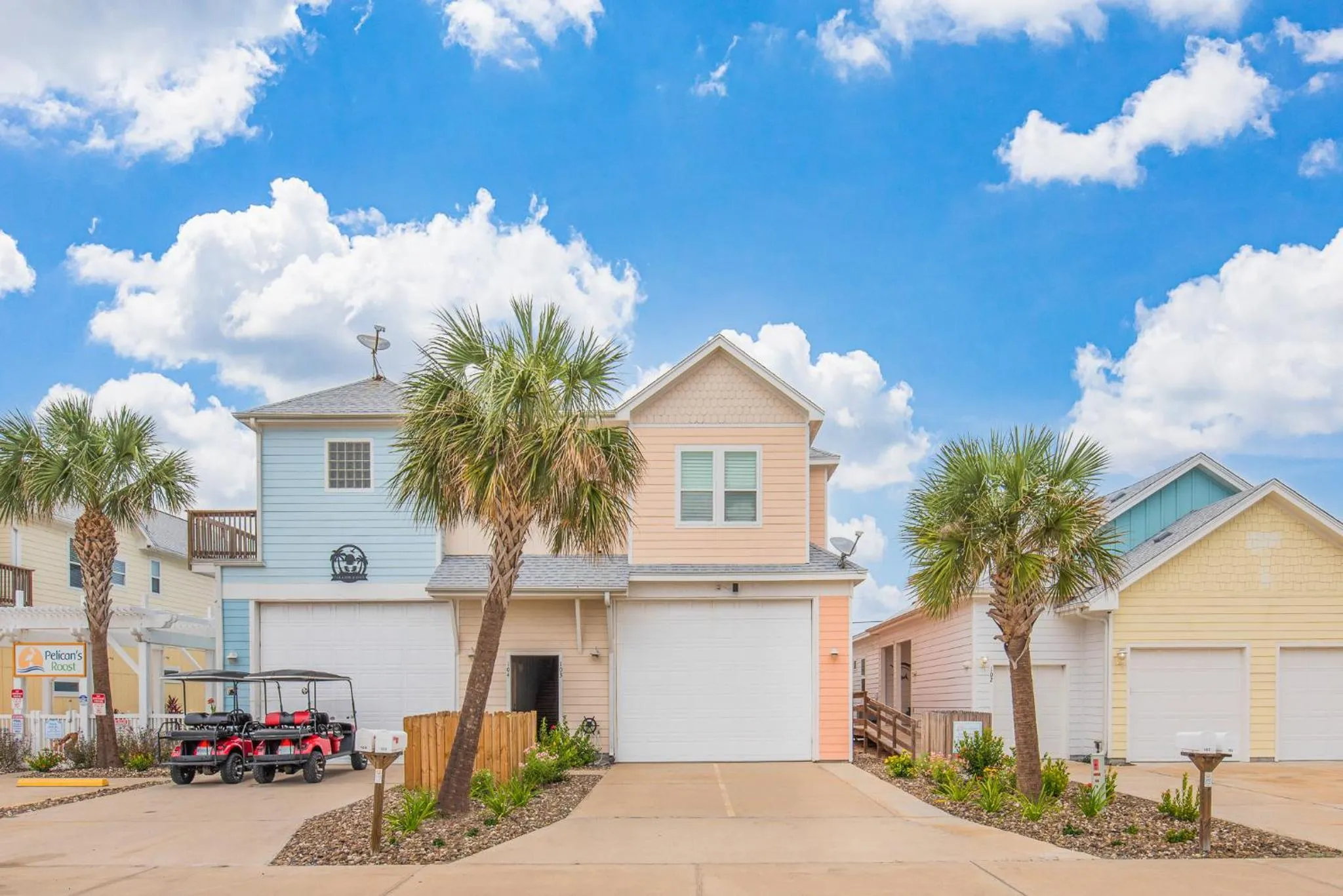 Property building in Bird in Paradise