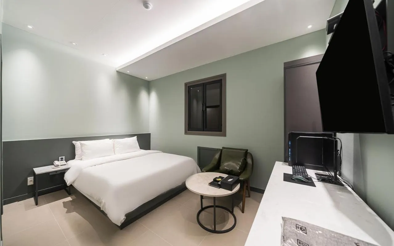 Bed in HOTEL MYEONG JAK