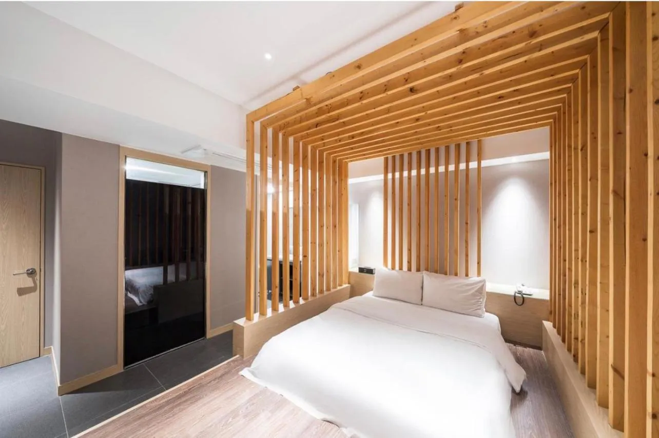 Bed in HOTEL MYEONG JAK