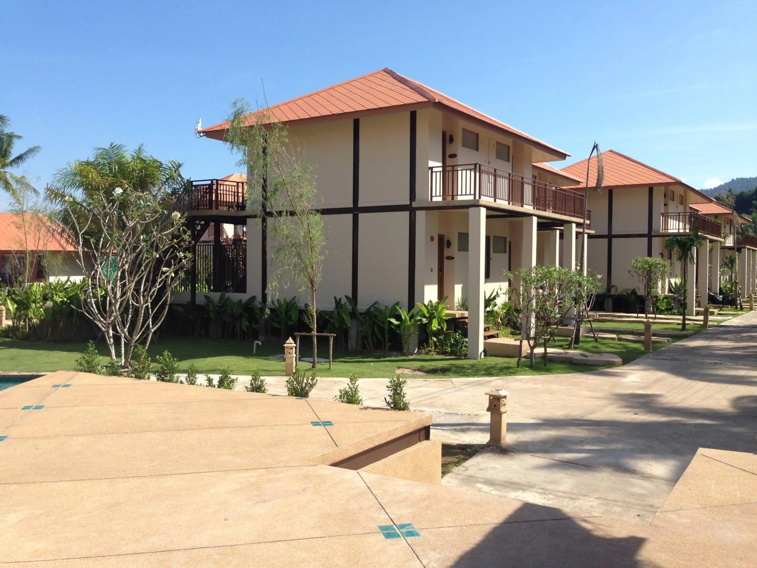 Garden view in Blue Bay Resort - Access to Pool and Beach-Phuket & Krabi