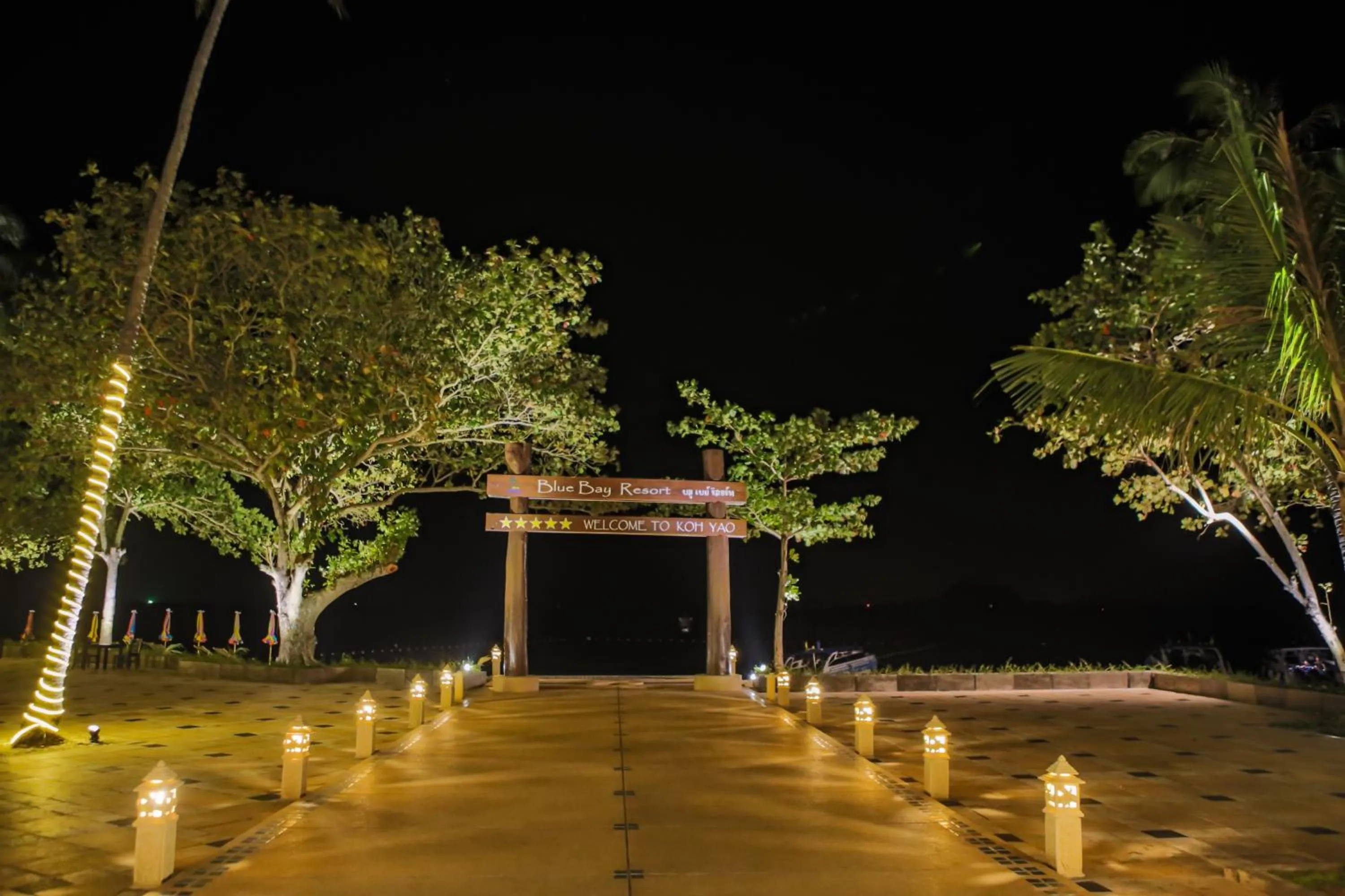 Night in Blue Bay Resort - Access to Pool and Beach-Phuket & Krabi