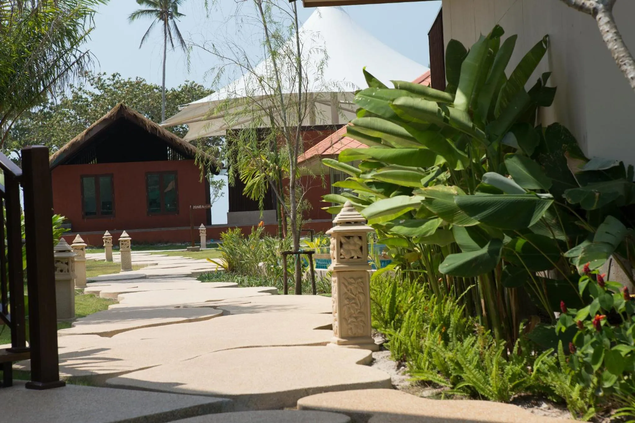 Property building in Blue Bay Resort - Access to Pool and Beach-Phuket & Krabi