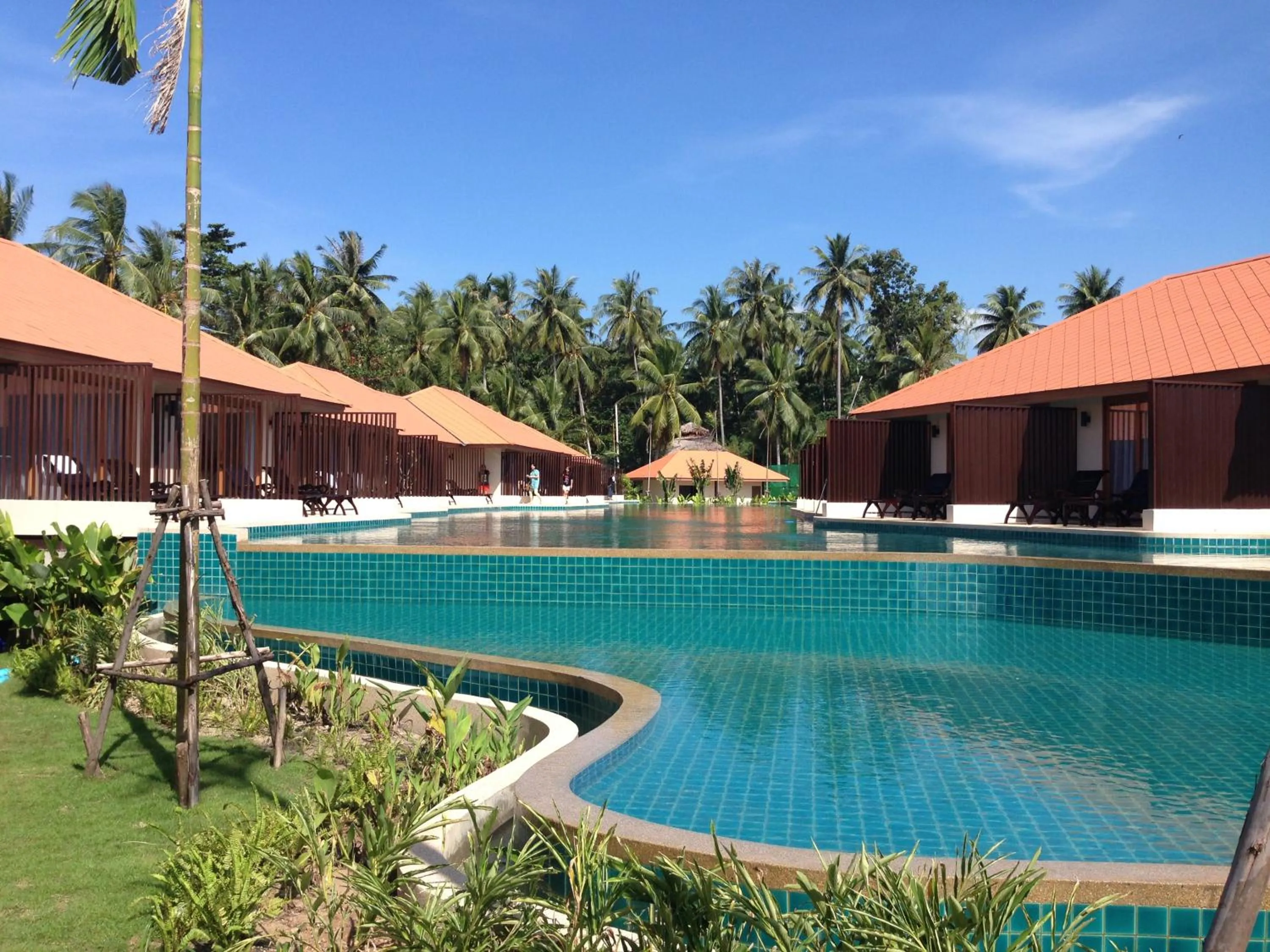 Day in Blue Bay Resort - Access to Pool and Beach-Phuket & Krabi