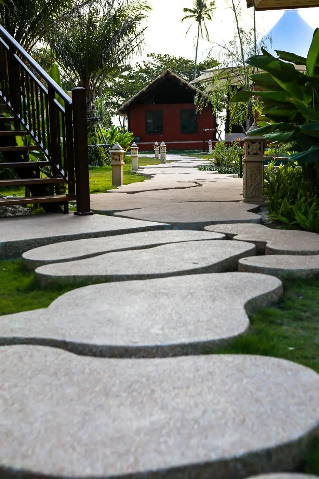 Garden view in Blue Bay Resort - Access to Pool and Beach-Phuket & Krabi