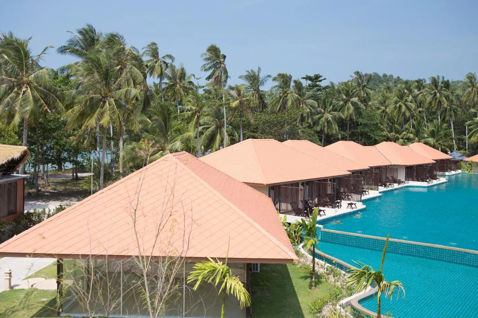 Day in Blue Bay Resort - Access to Pool and Beach-Phuket & Krabi