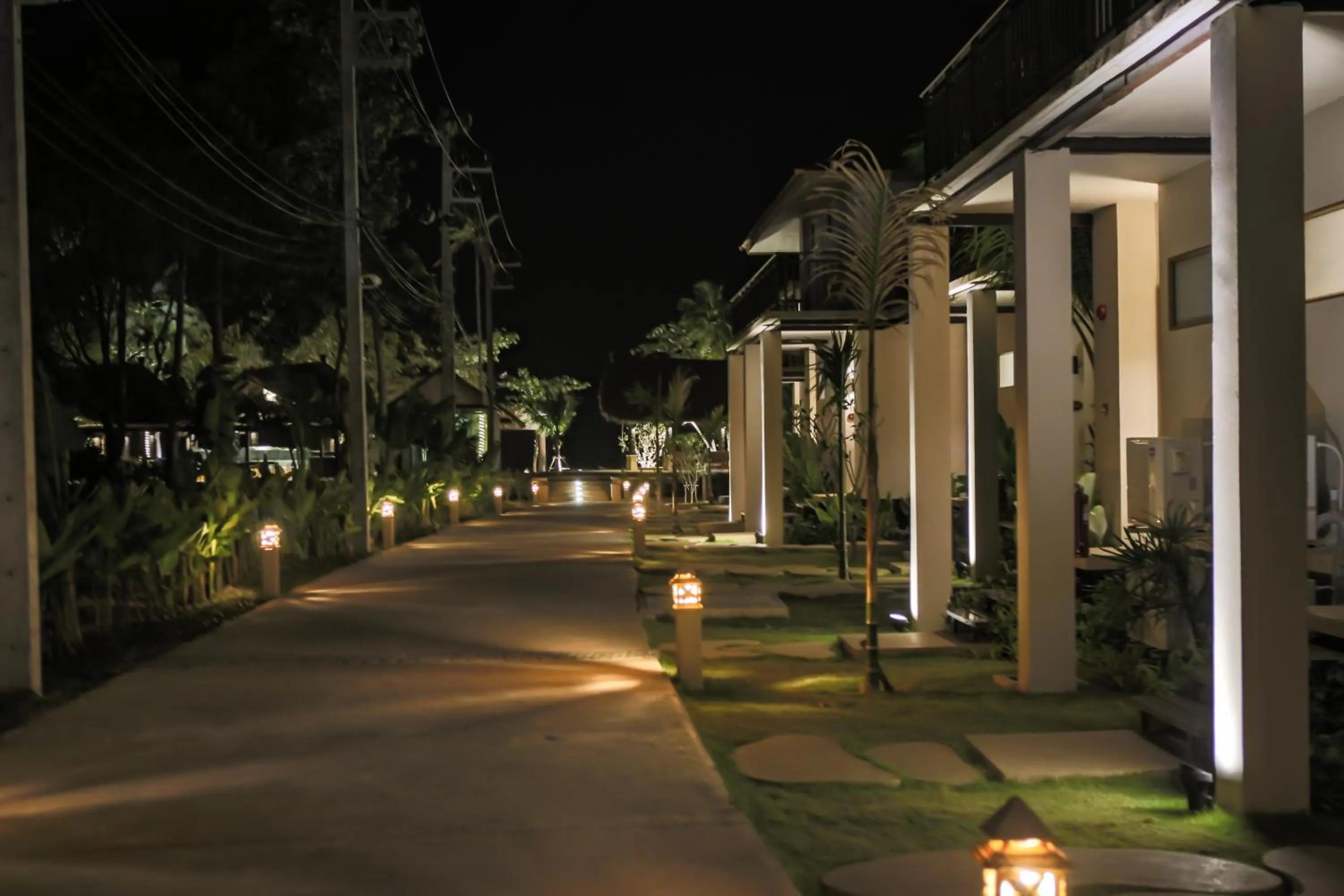 Night in Blue Bay Resort - Access to Pool and Beach-Phuket & Krabi