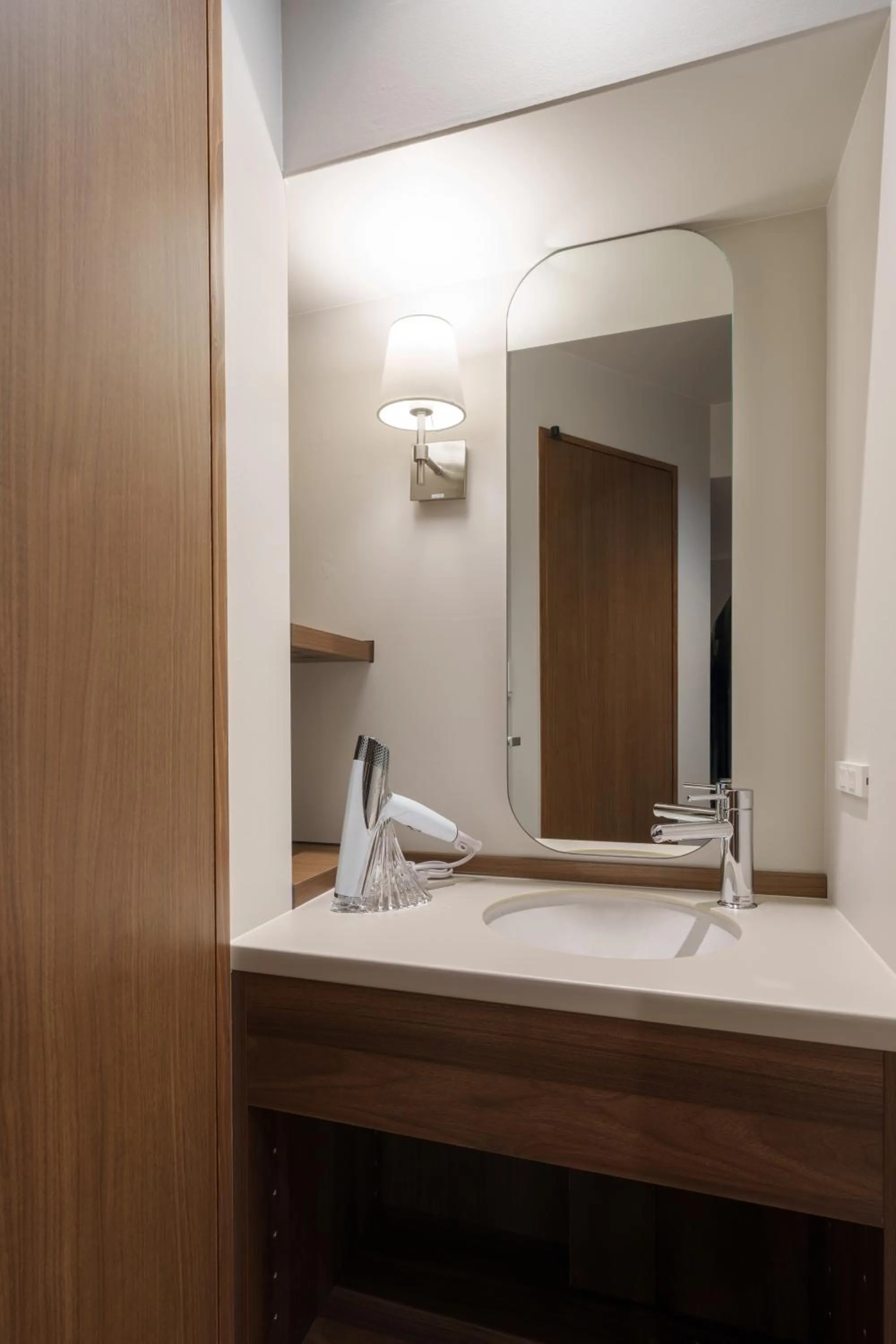 Bathroom in the b osaka-shinsekai