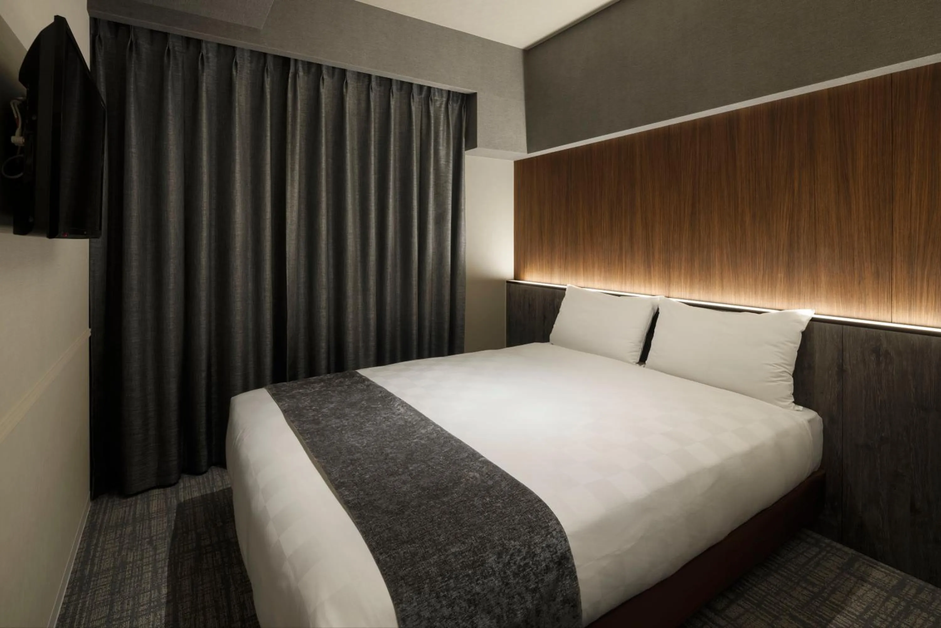 Bed in the b osaka-shinsekai