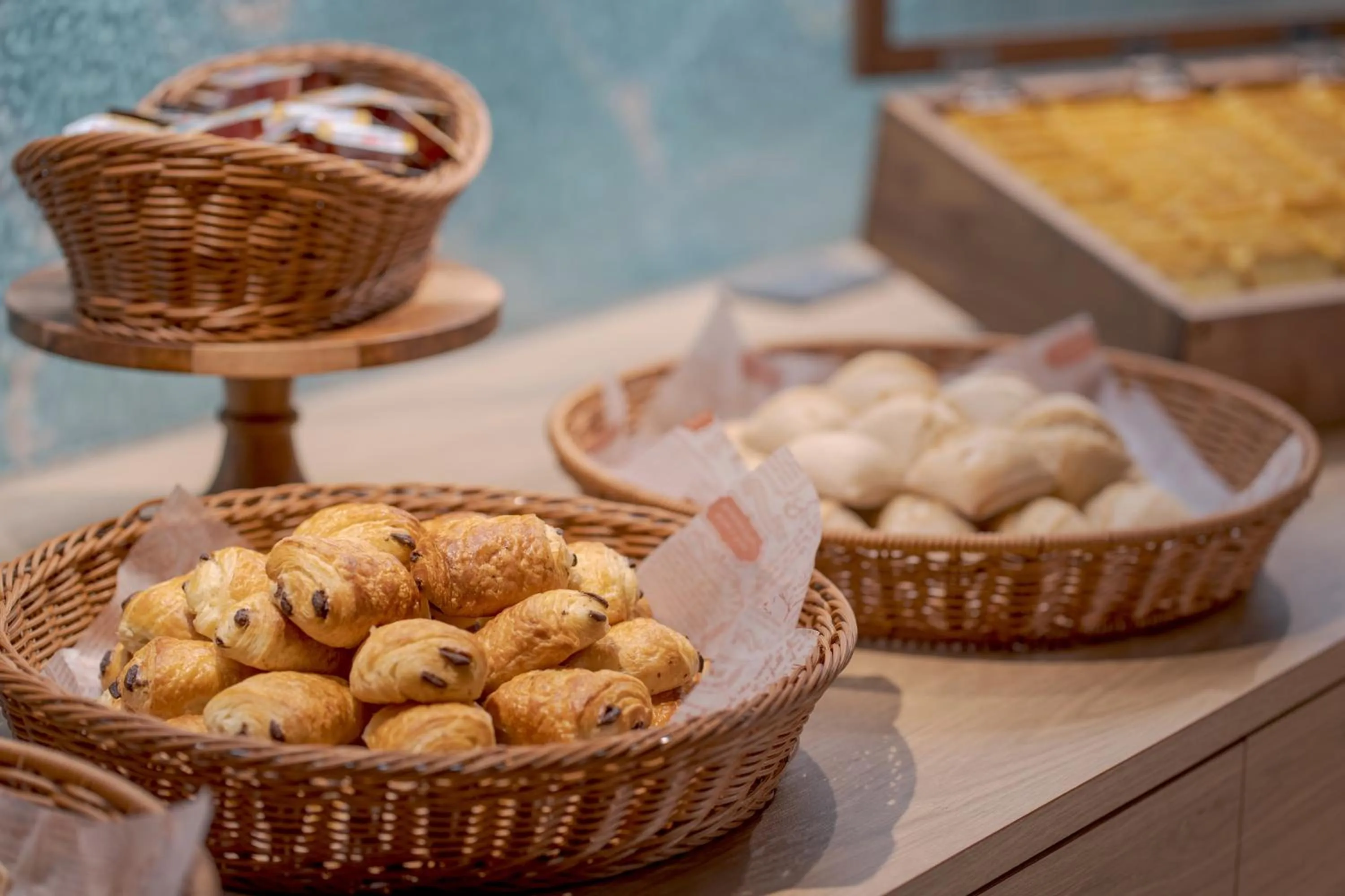 Breakfast in the b osaka-shinsekai