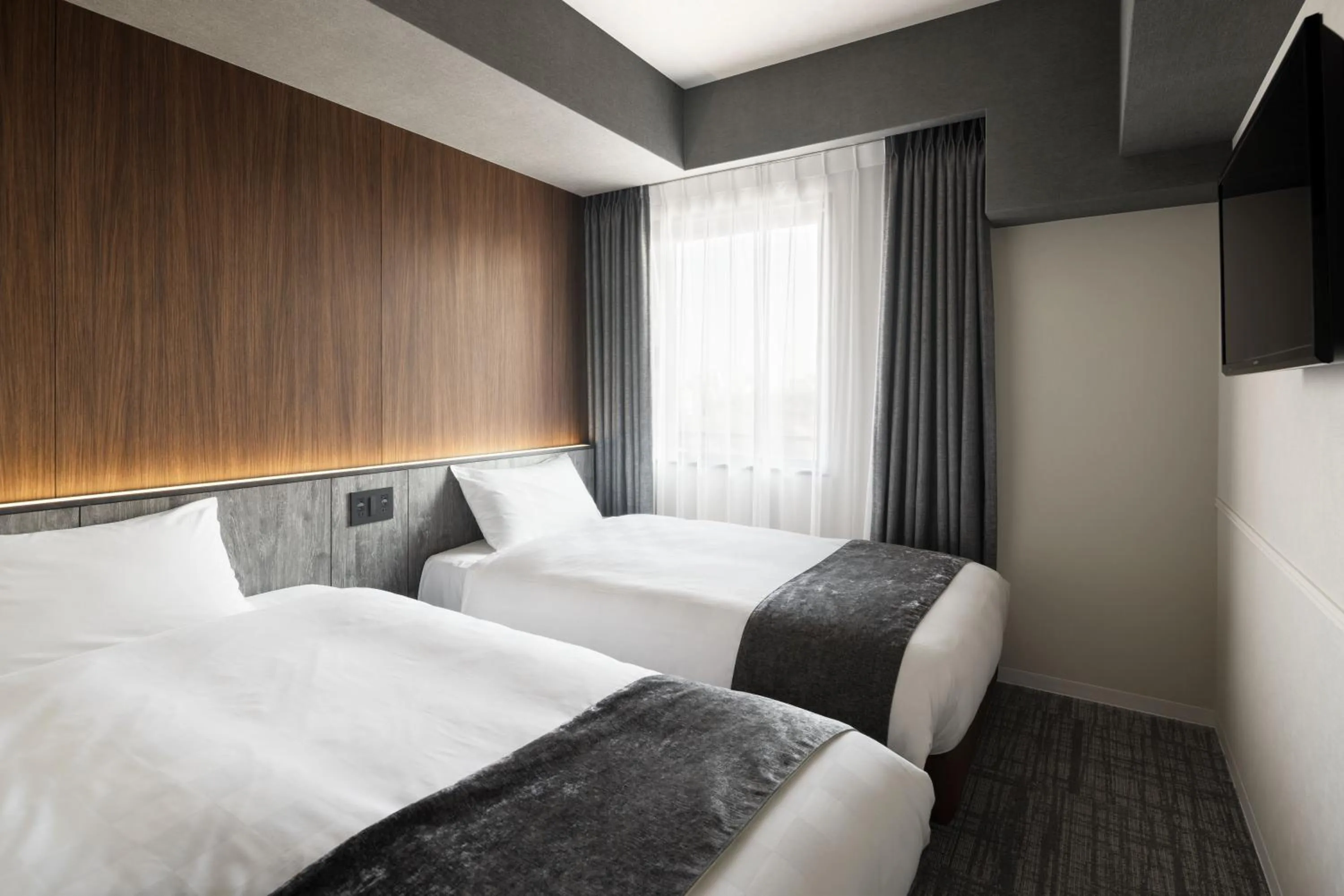 Photo of the whole room, Bed in the b osaka-shinsekai