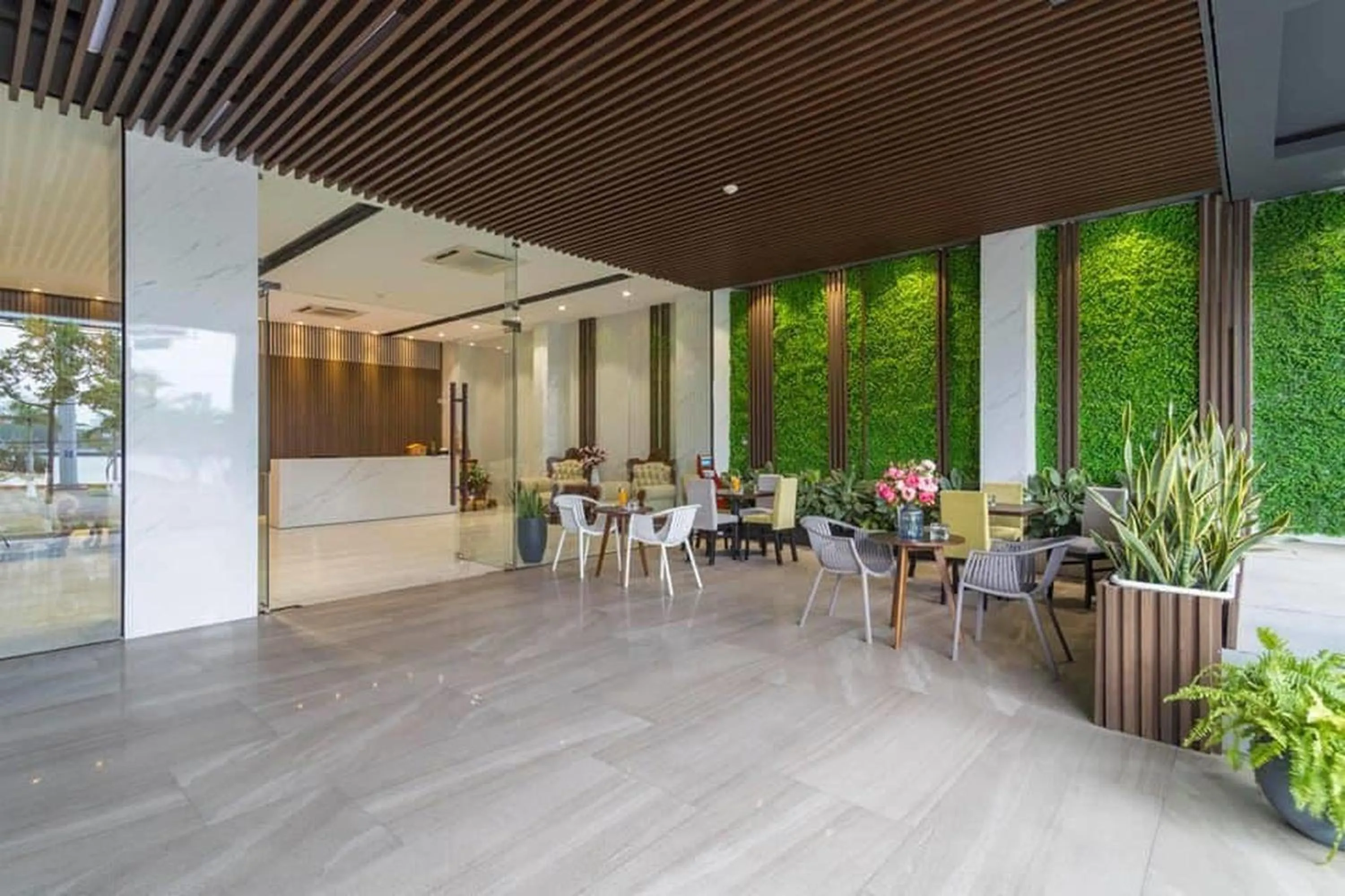 Seating area in Capital O 1200 Salem Riverside Hotel