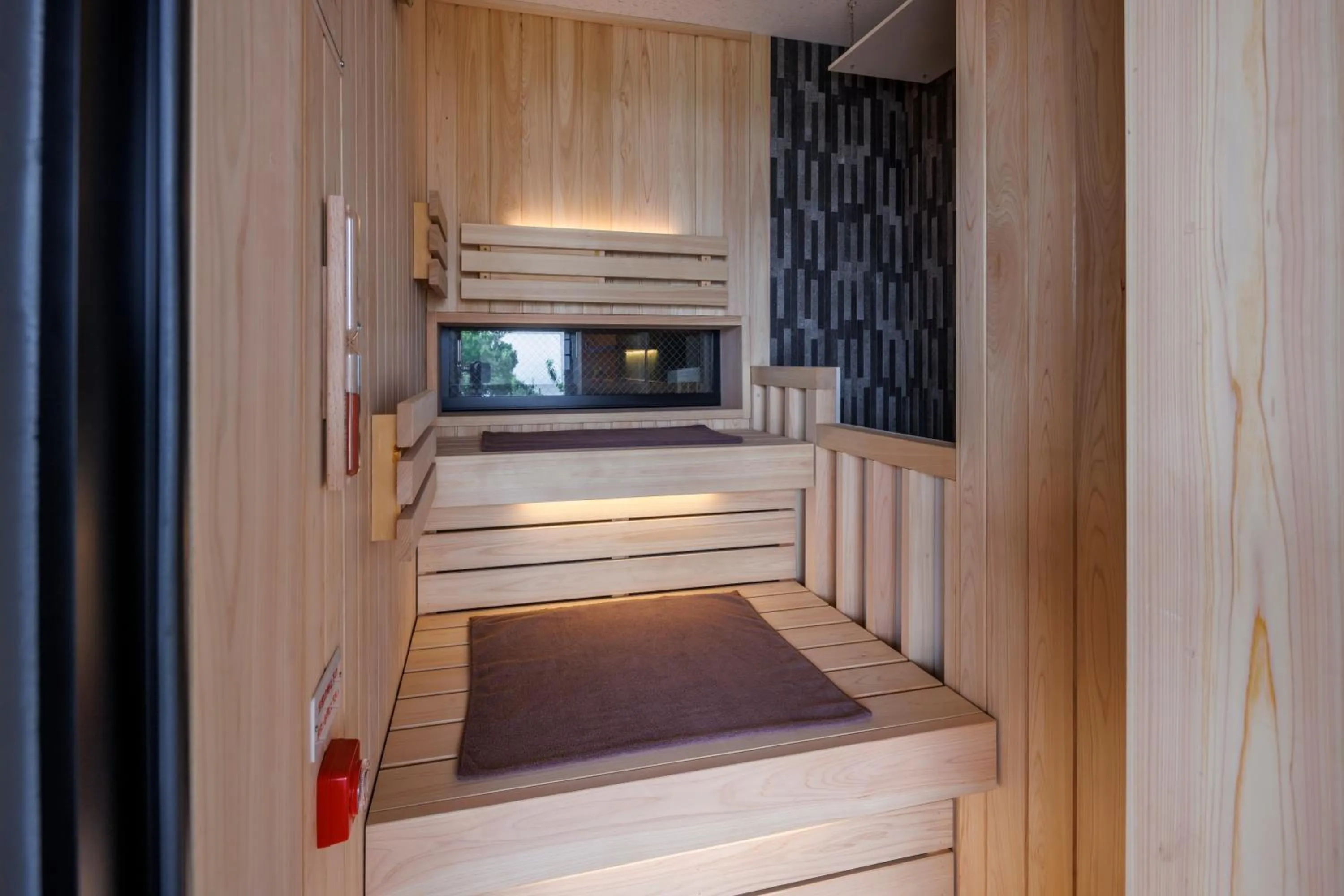 Bed in Oyado The Earth