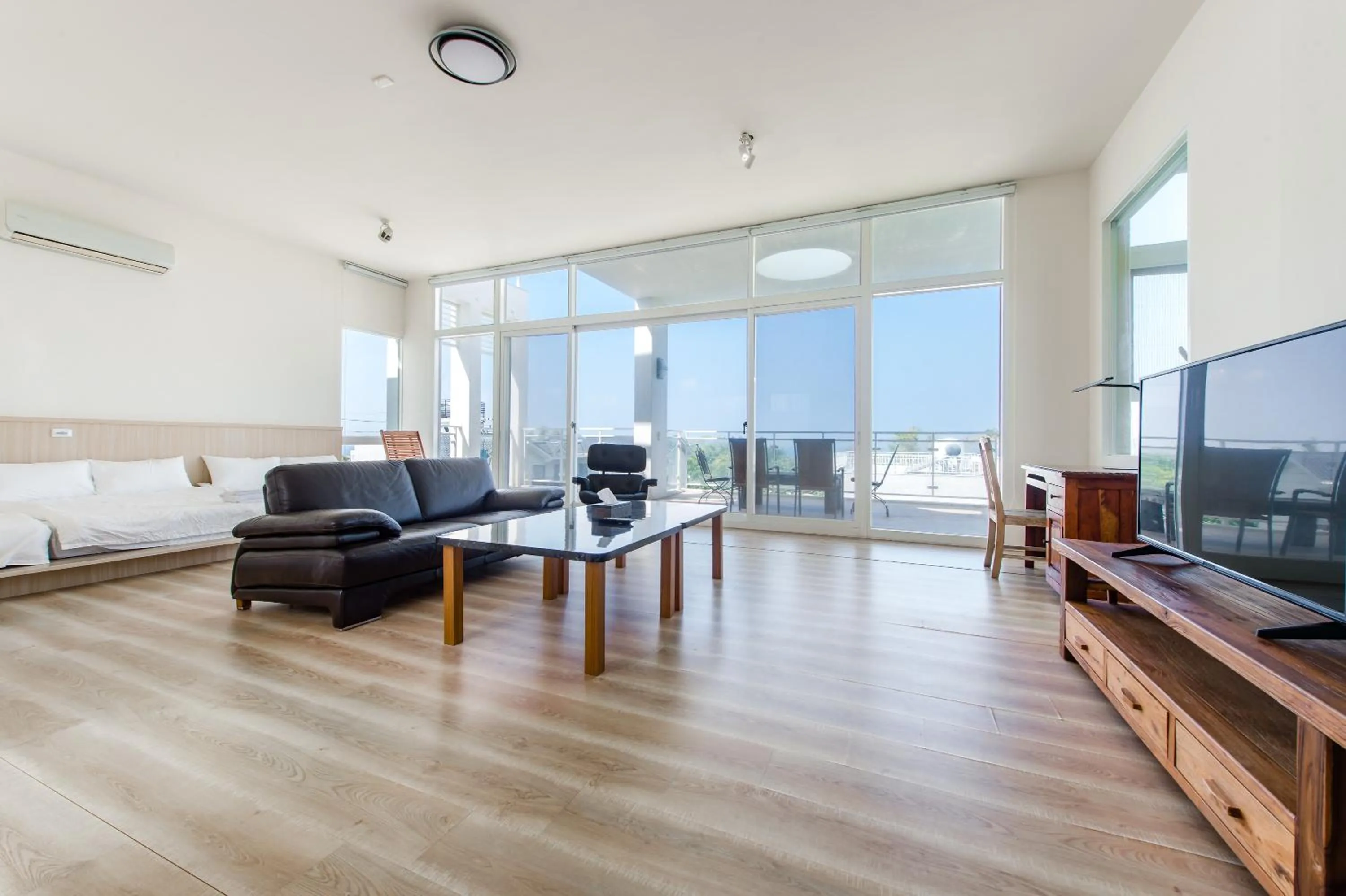 TV and multimedia in White House