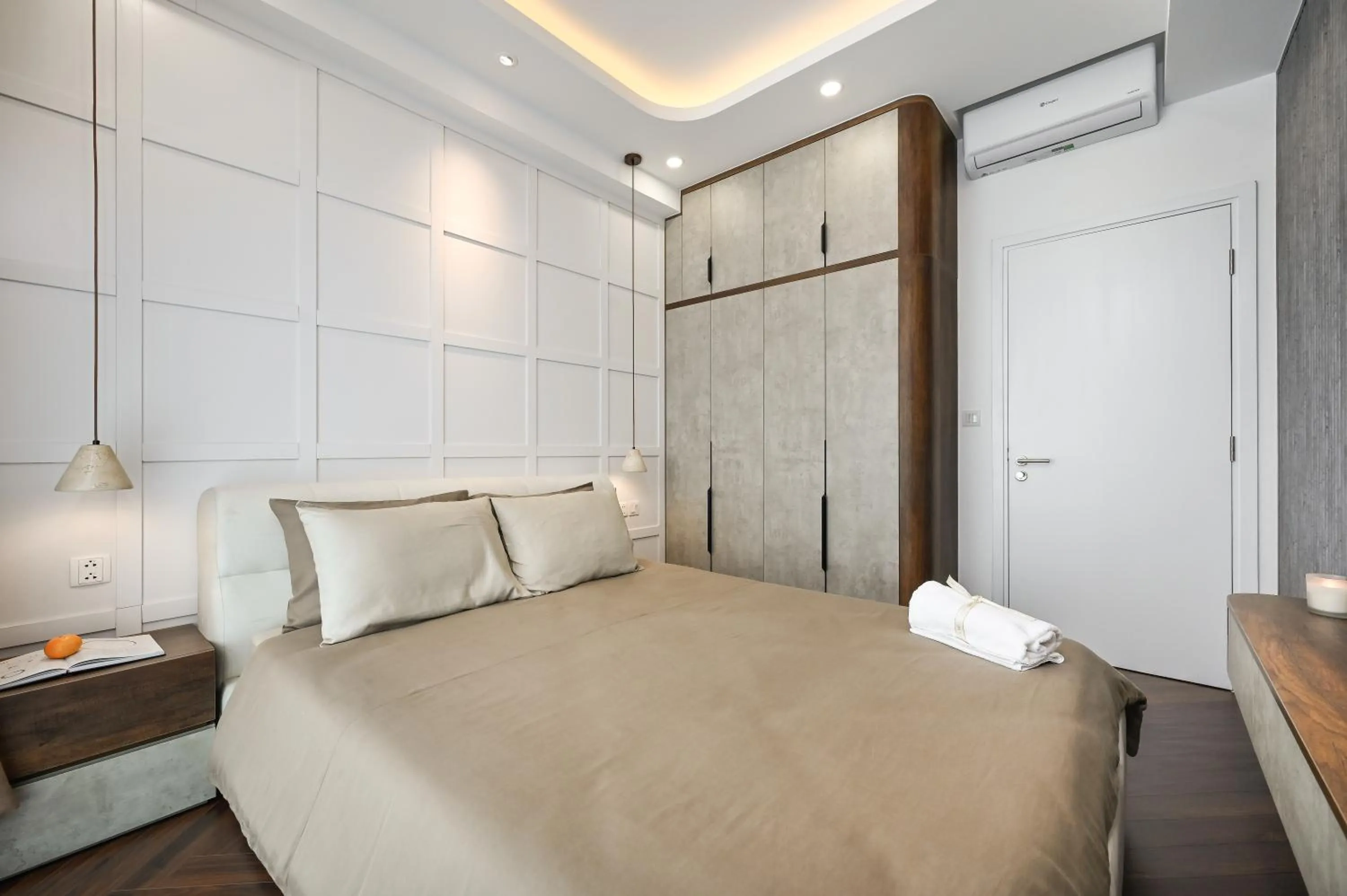 Bed in Royal State - The Ascentia Phu My Hung