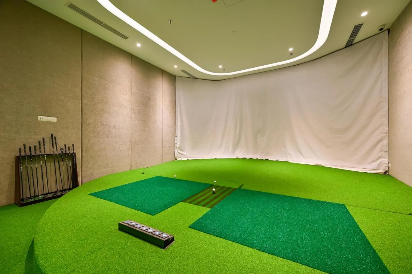 Minigolf in Royal State - The Ascentia Phu My Hung