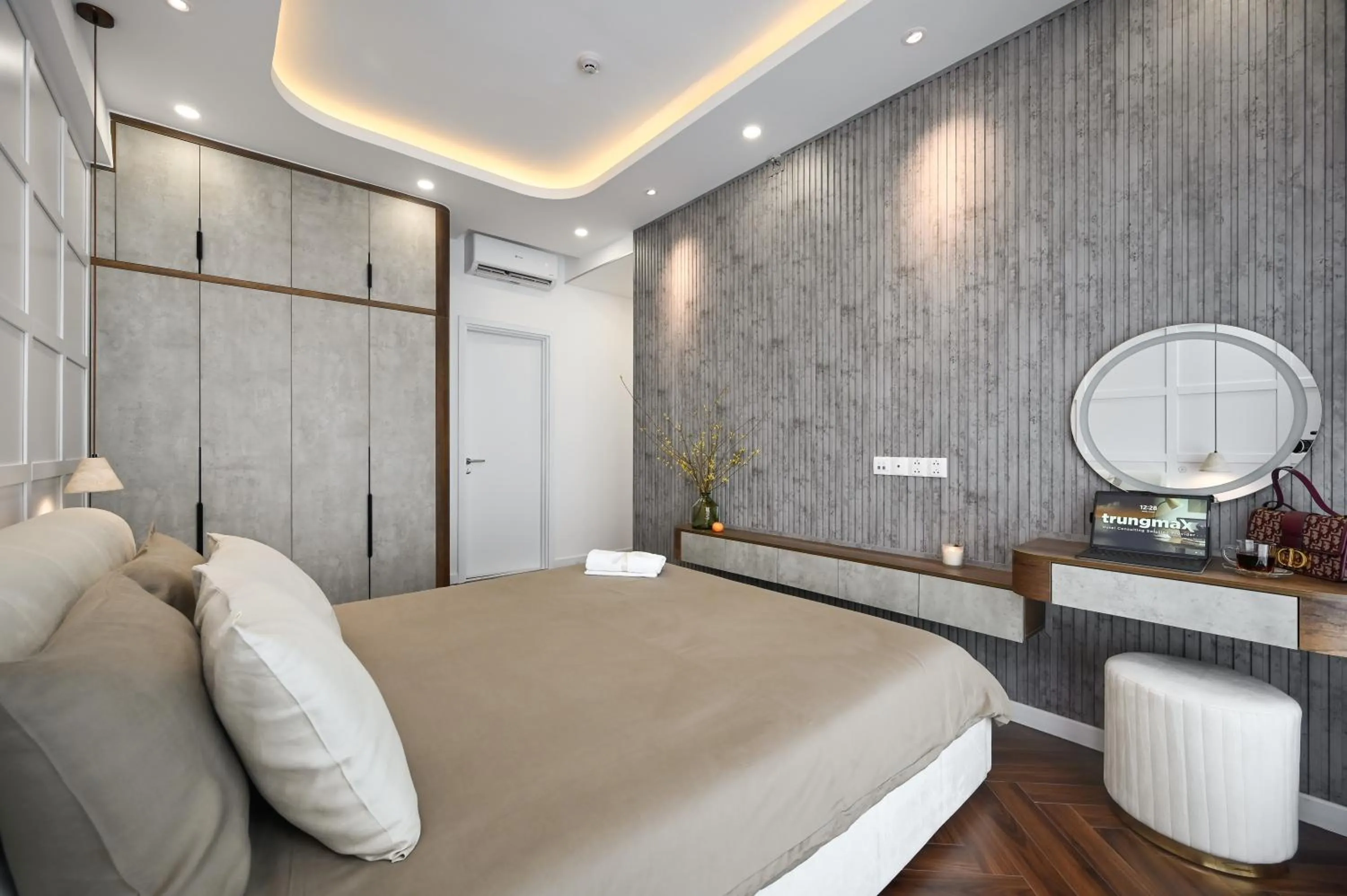 Bed in Royal State - The Ascentia Phu My Hung