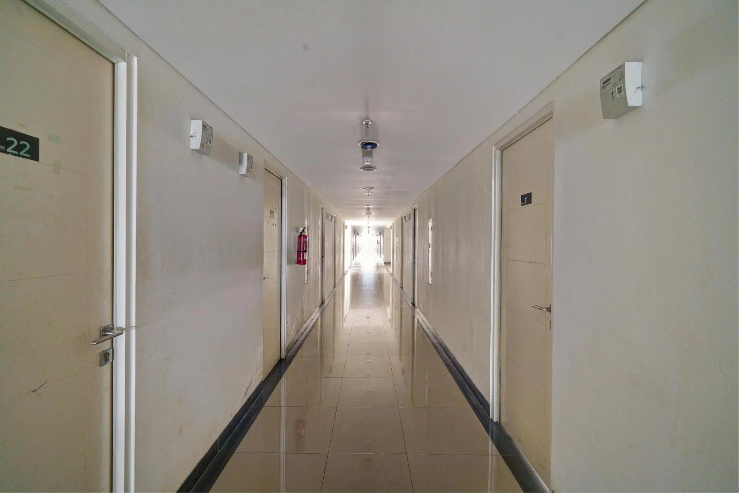 Lobby or reception in OYO Life 92889 Apartement Grand Sentraland Karawang By A.t Room