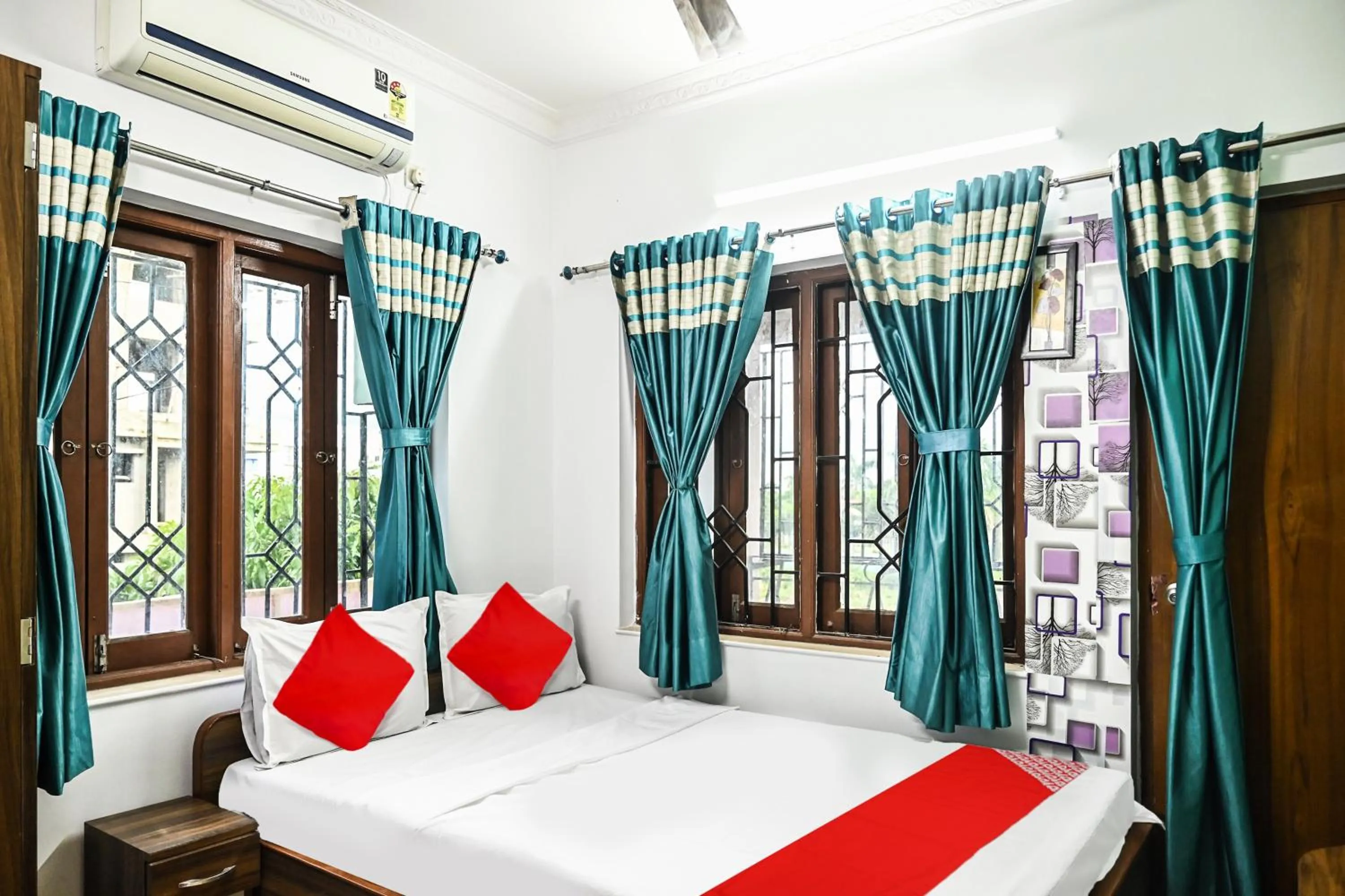 Bedroom in Hotel O by OYO Shraddha Residency 2