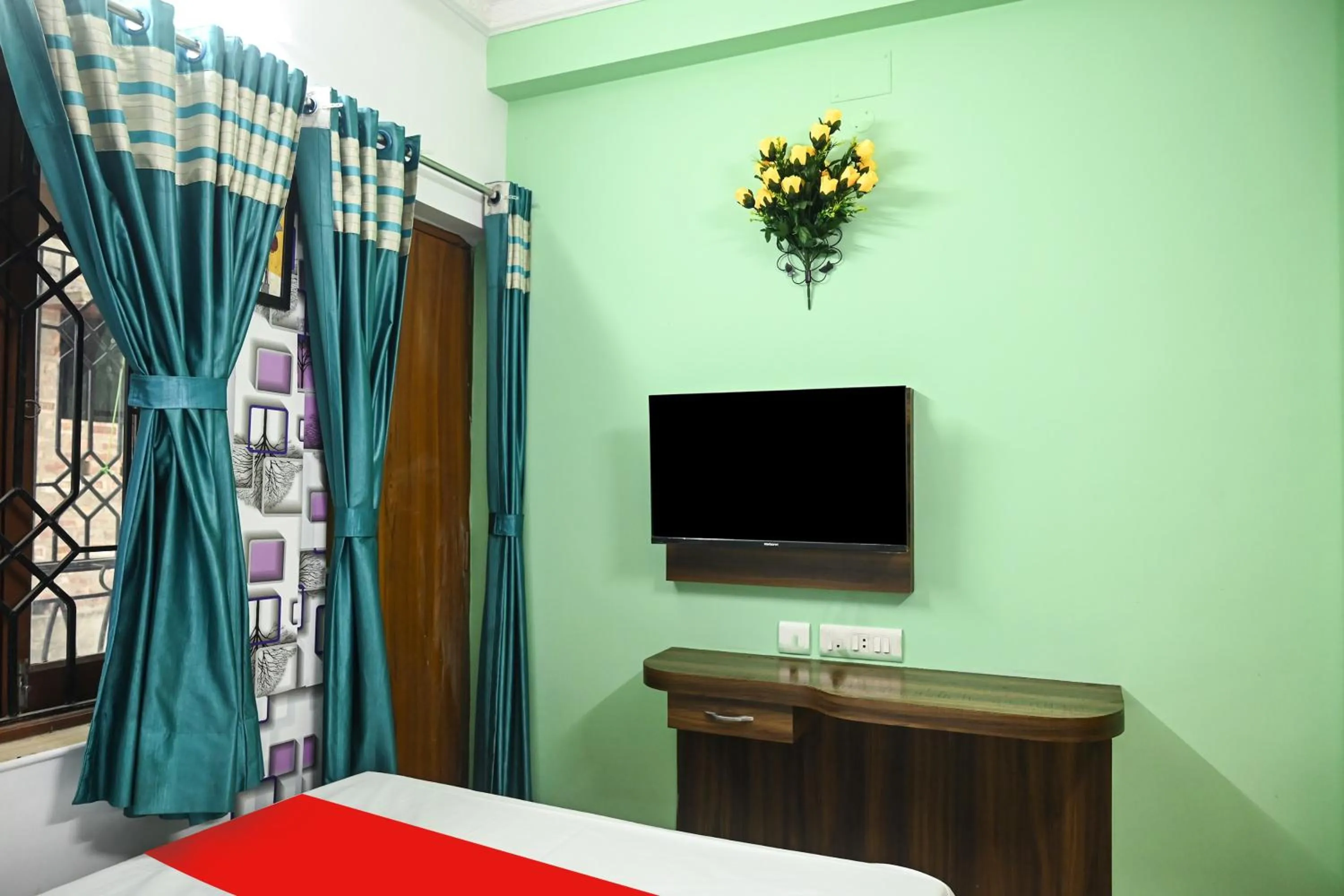 Bedroom in Hotel O by OYO Shraddha Residency 2