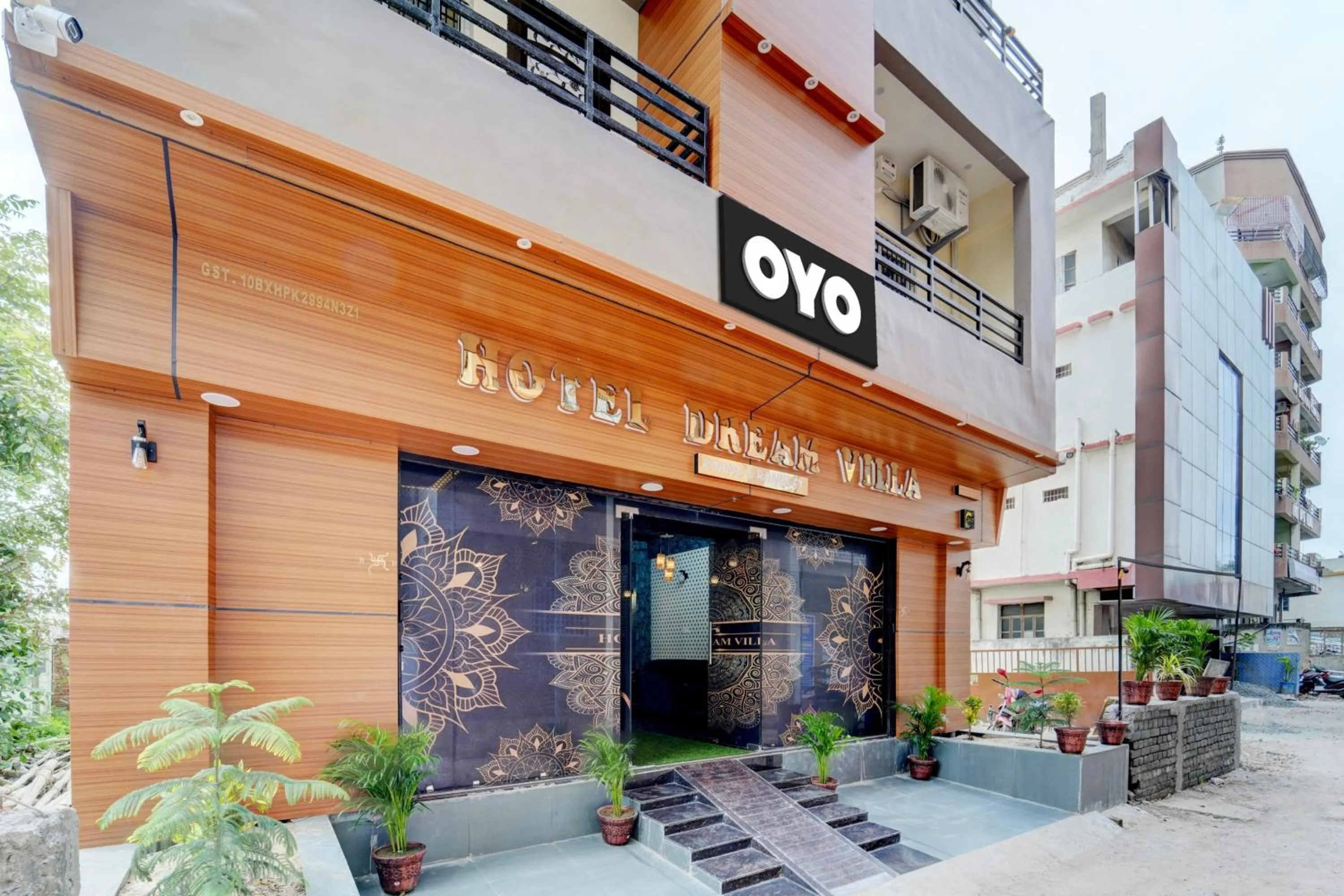 Facade/entrance in Collection O Dream Villa