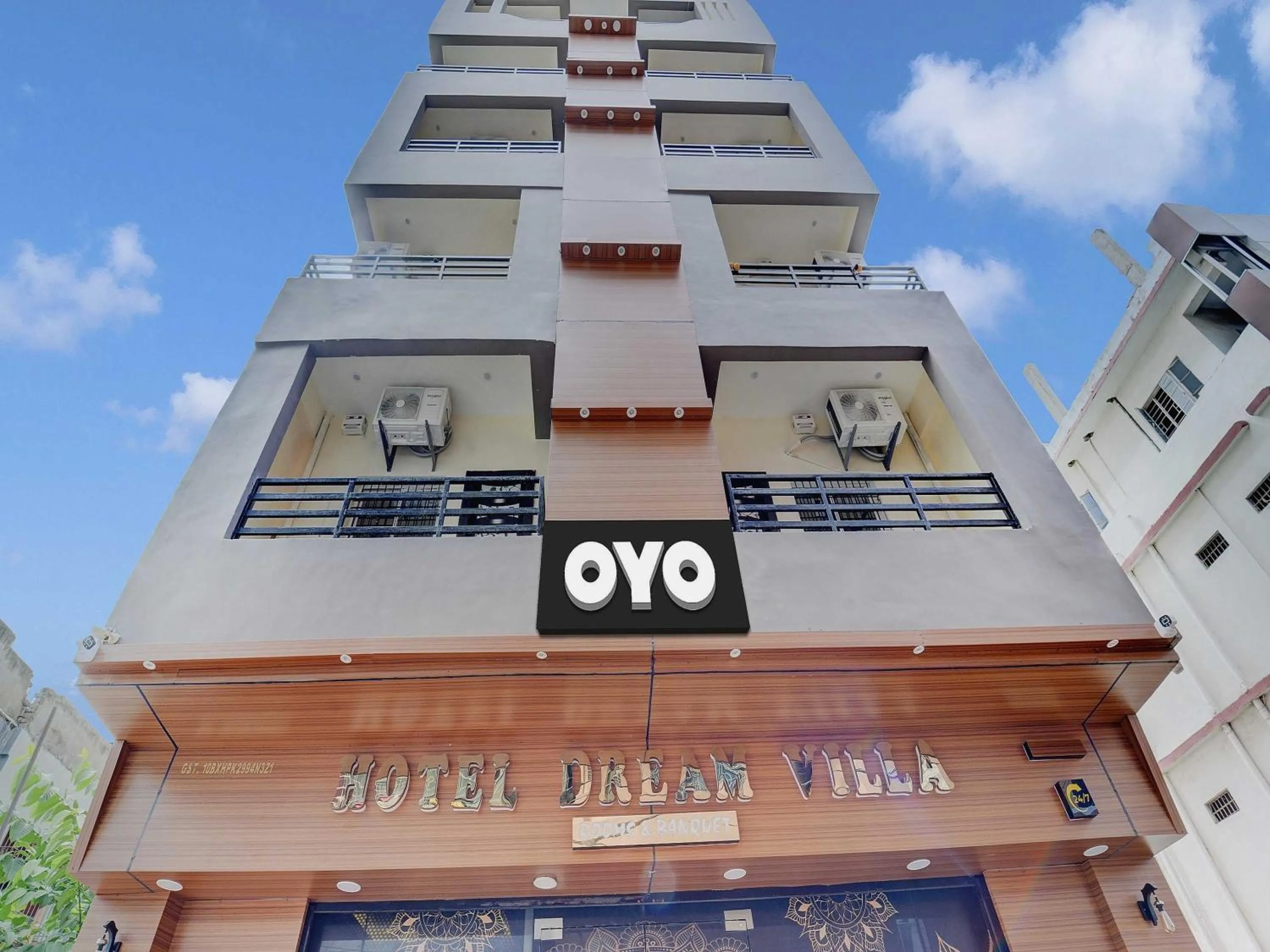 Facade/entrance in Collection O Dream Villa