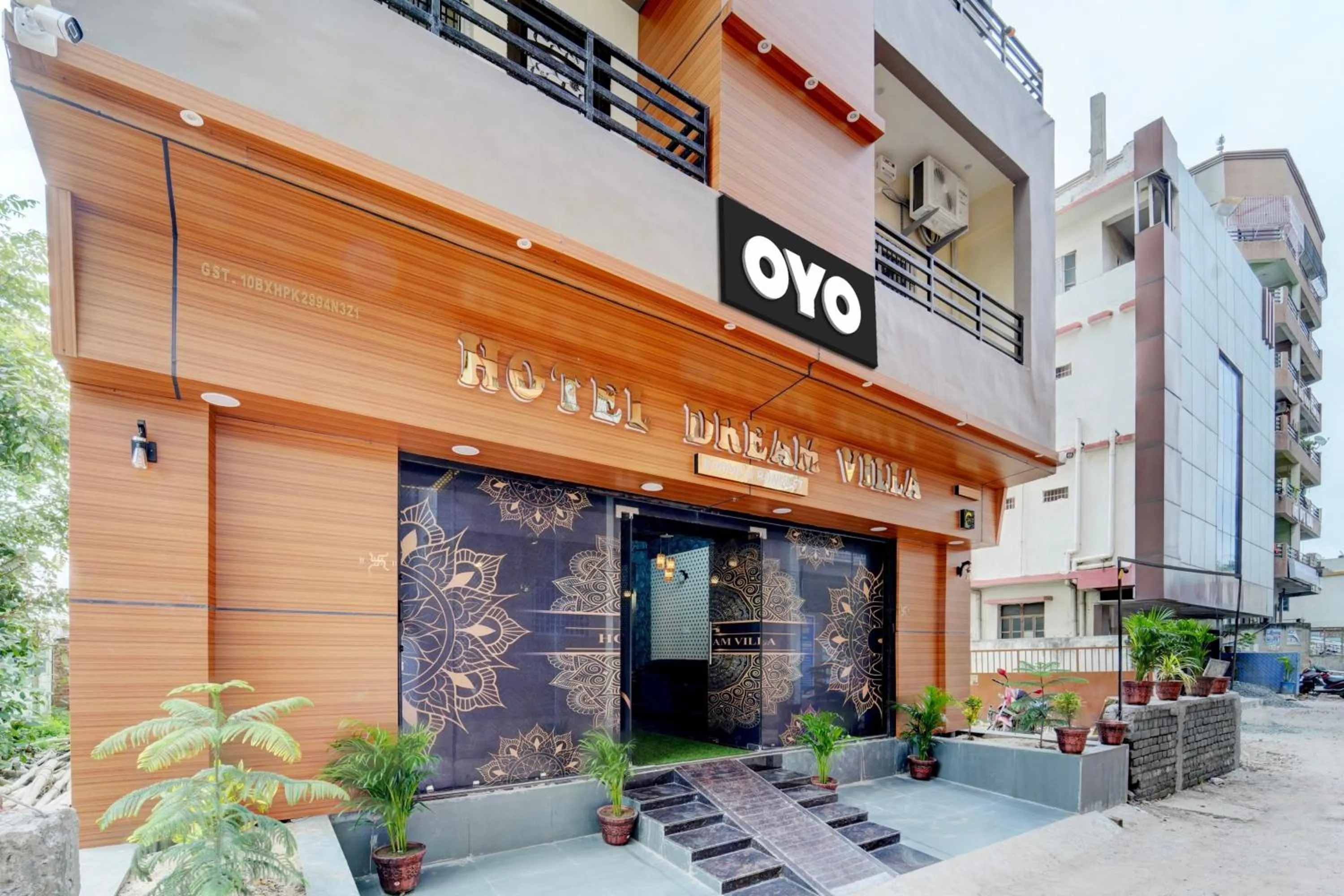 Facade/entrance in Collection O Dream Villa