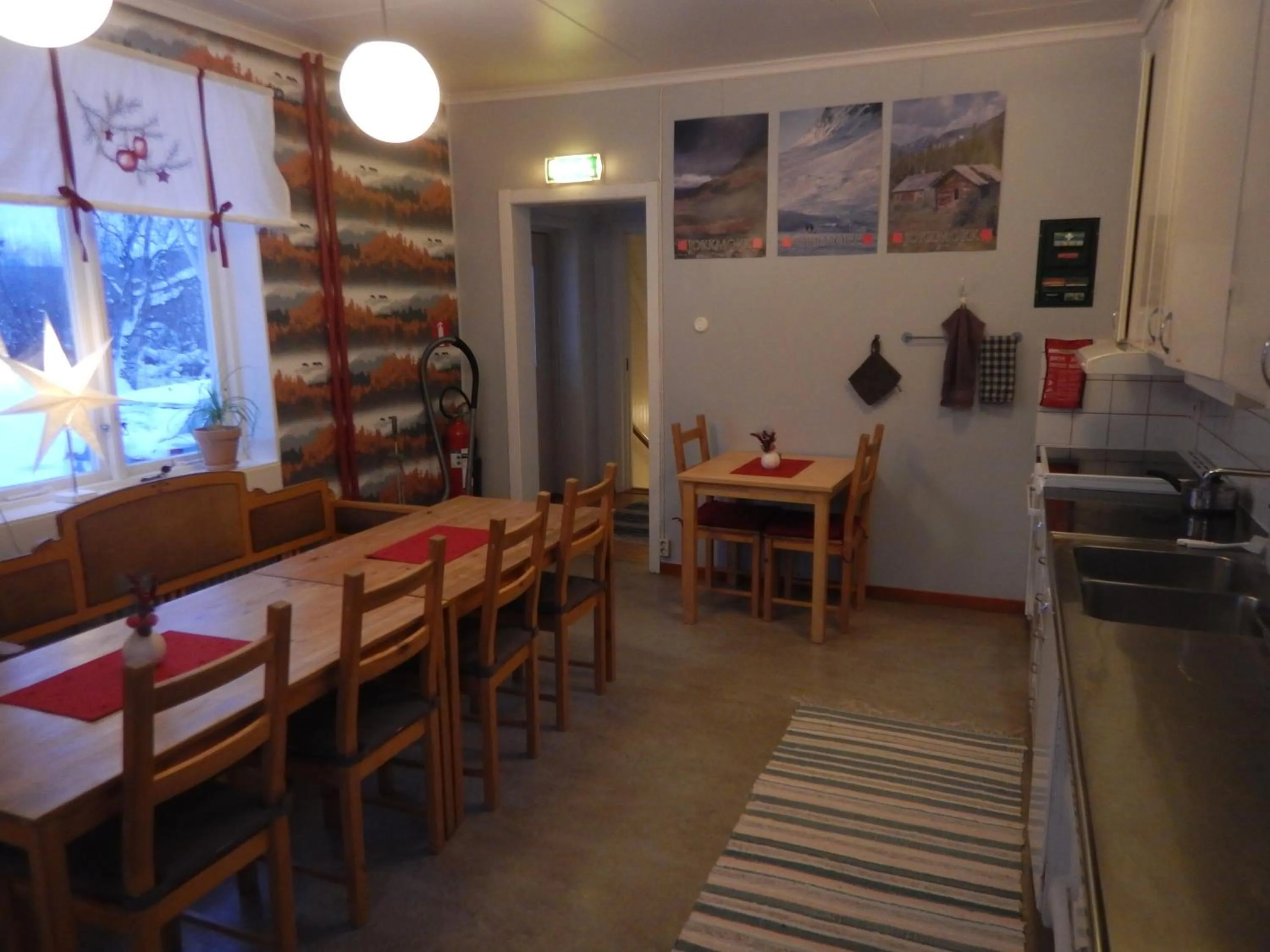 Coffee/tea facilities in Jokkmokks Vandrarhem Åsgård
