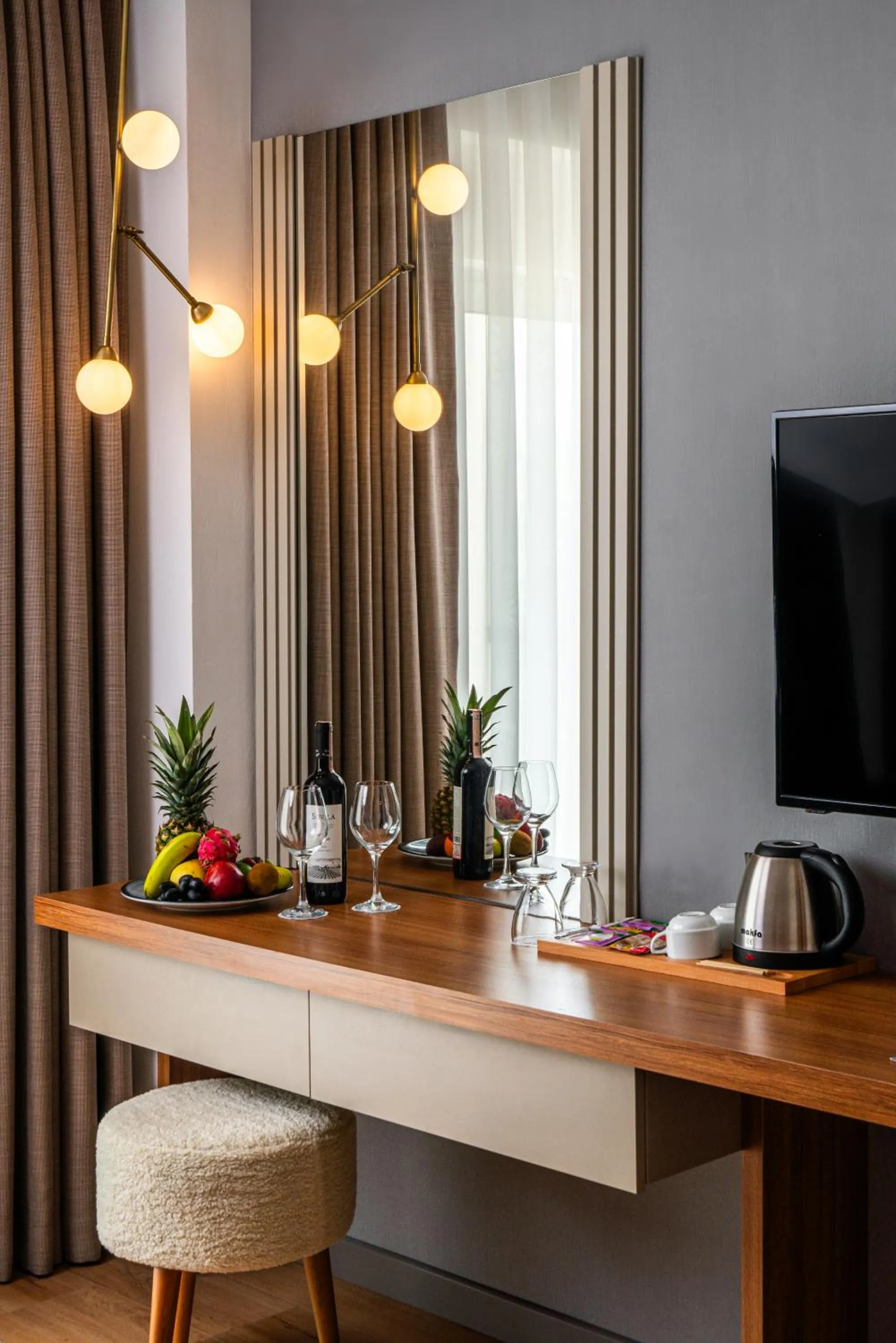 TV and multimedia in Side Story Resort & Spa