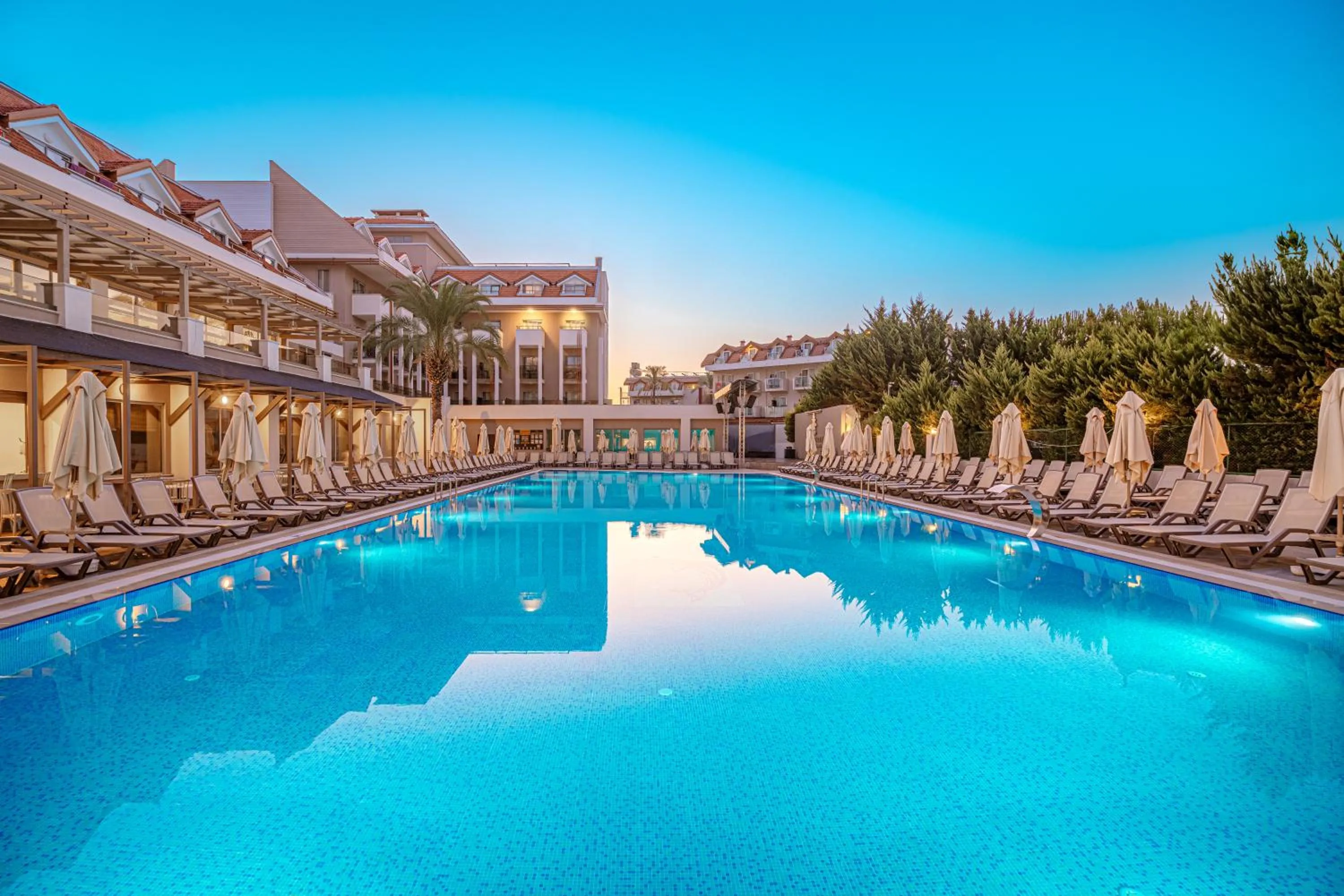 Property building in Side Story Resort & Spa