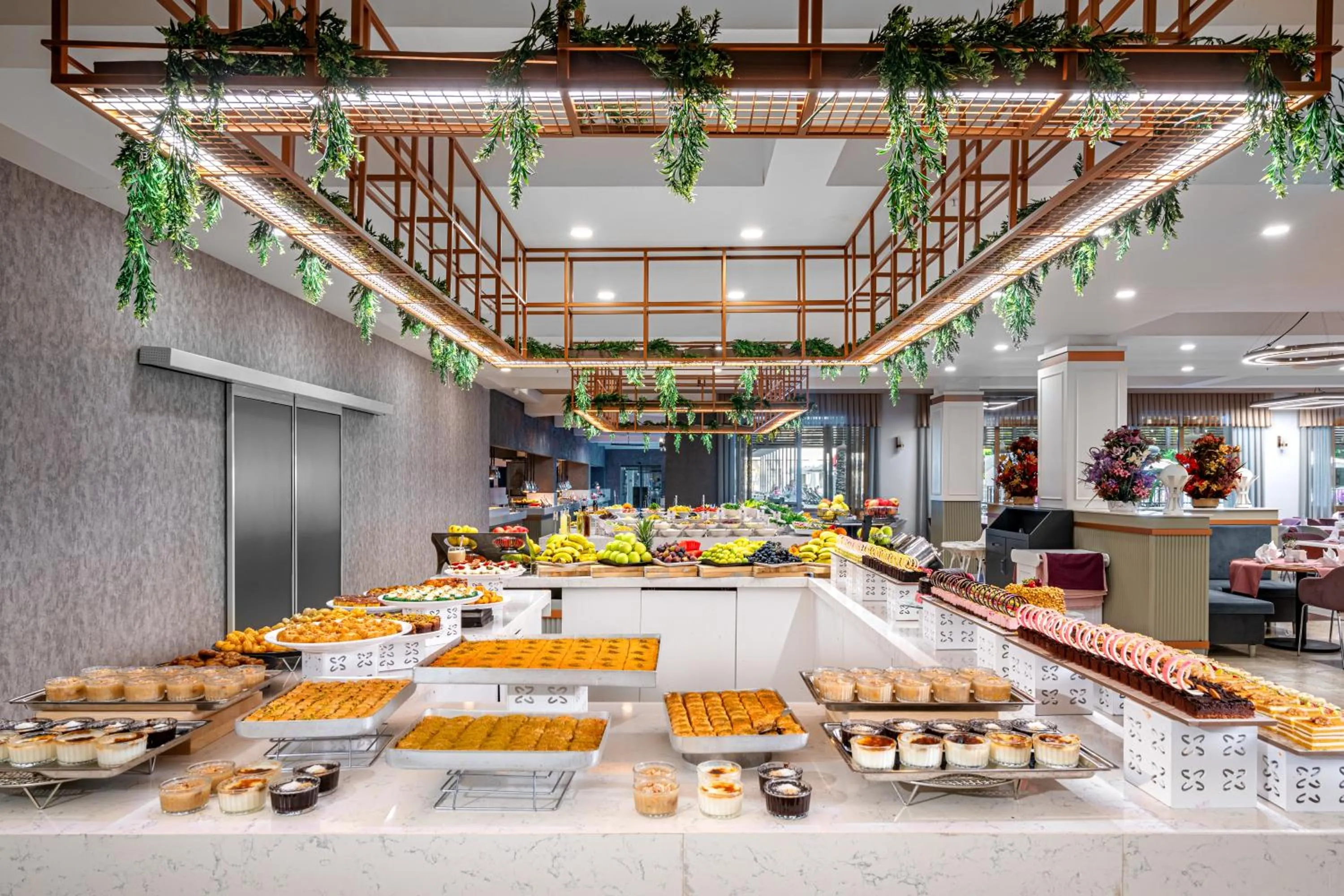 Restaurant/places to eat in Side Story Resort & Spa