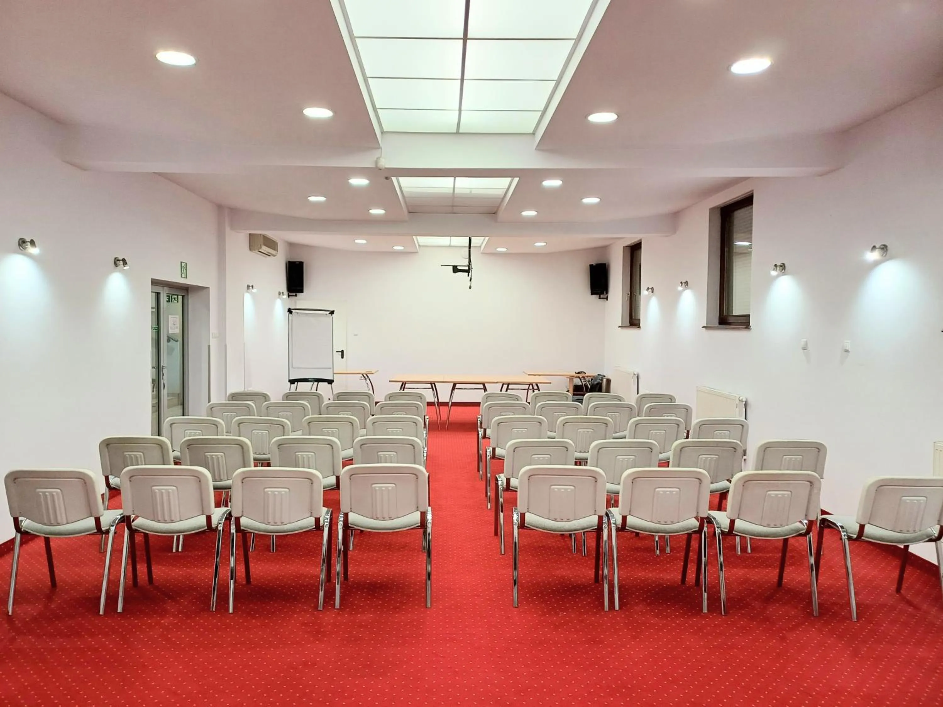 Meeting/conference room in Hotel i Restauracja Borowianka