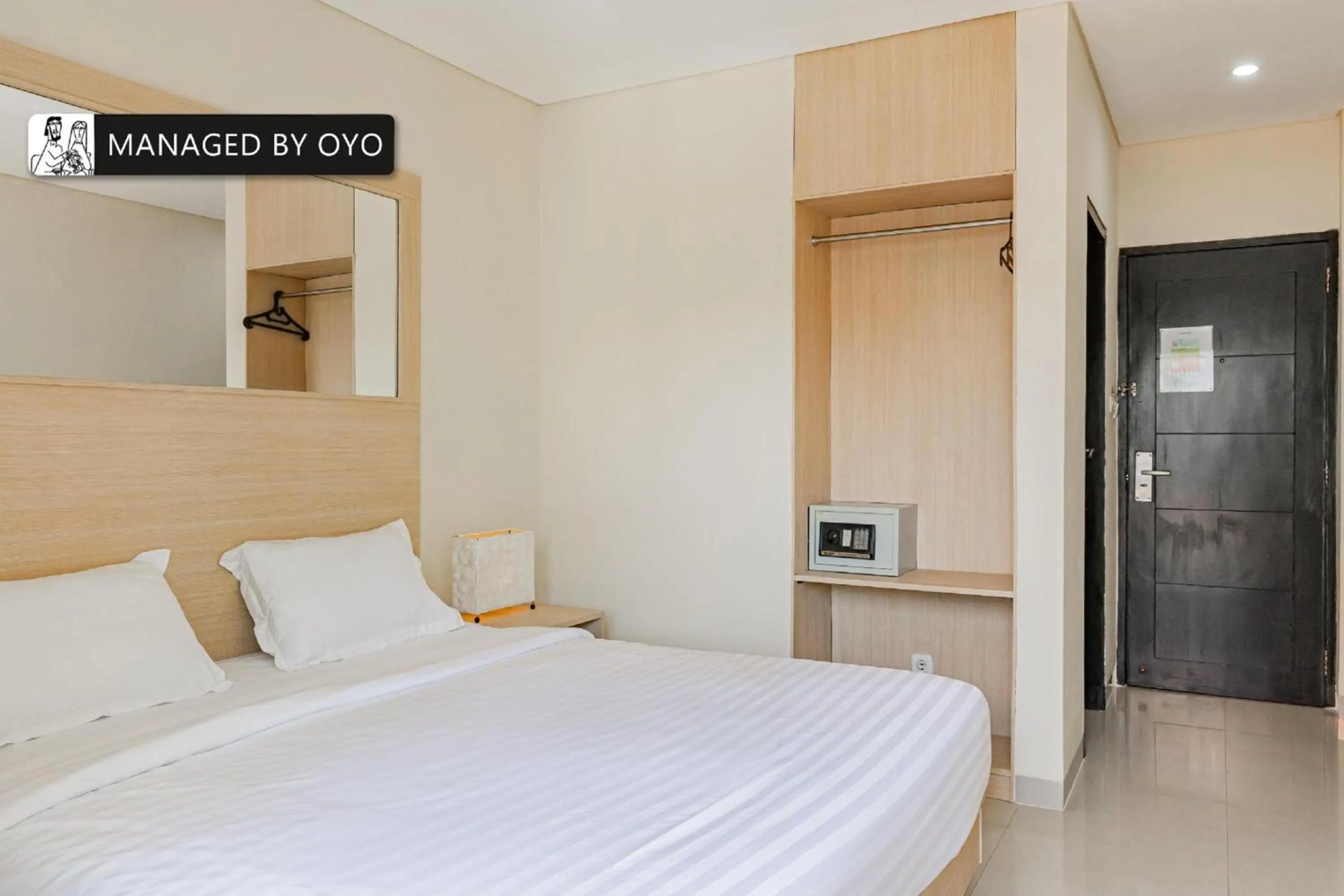 Photo of the whole room, Bed in Collection O Kuta Near Airport Ngurah Rai