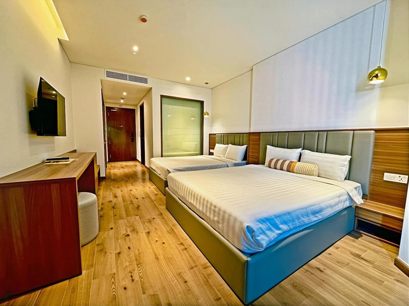 Communal lounge/ TV room, Bed in Apec Luxe Escape Sunset Resort