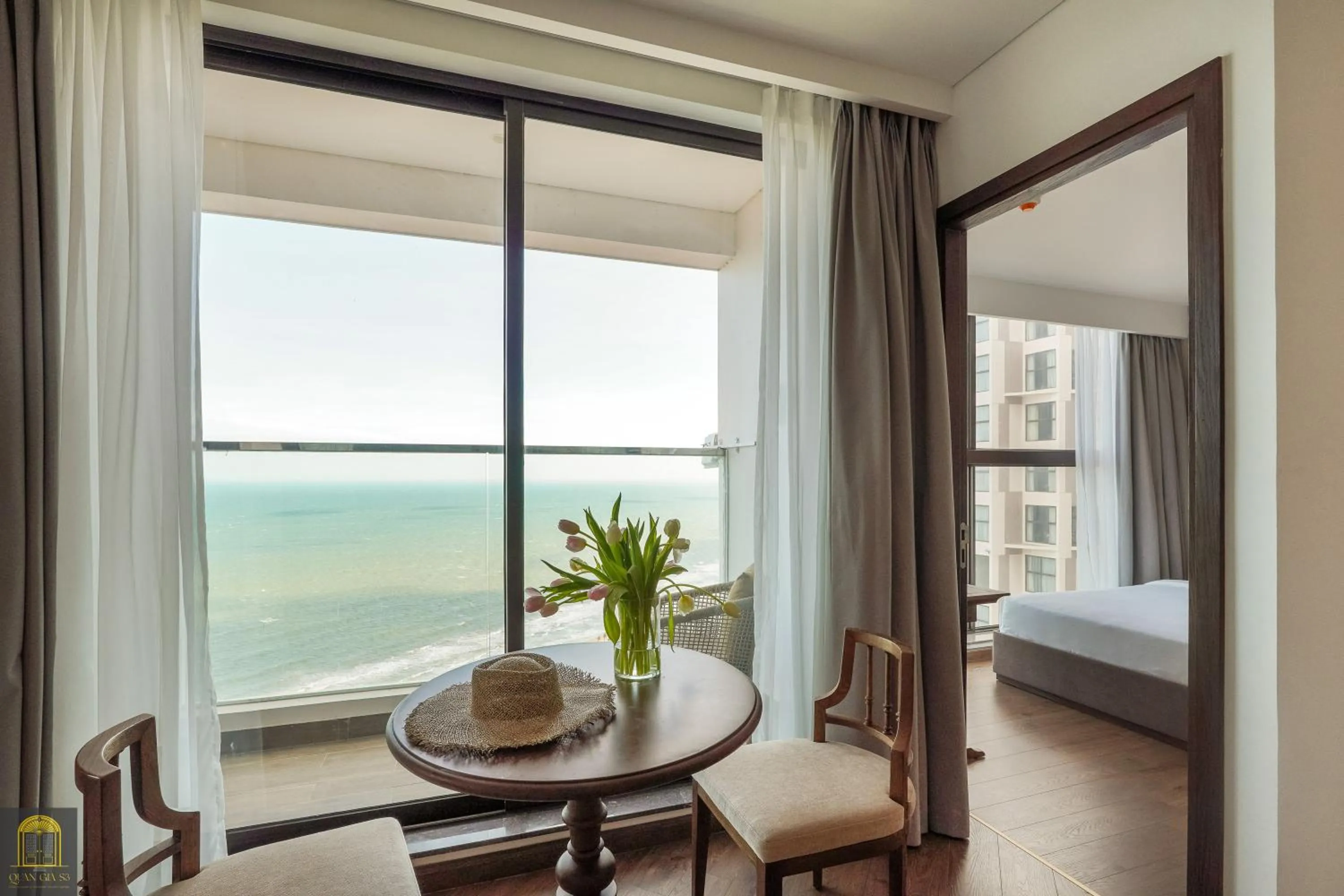 Bed in Apec Luxe Escape Sunset Resort