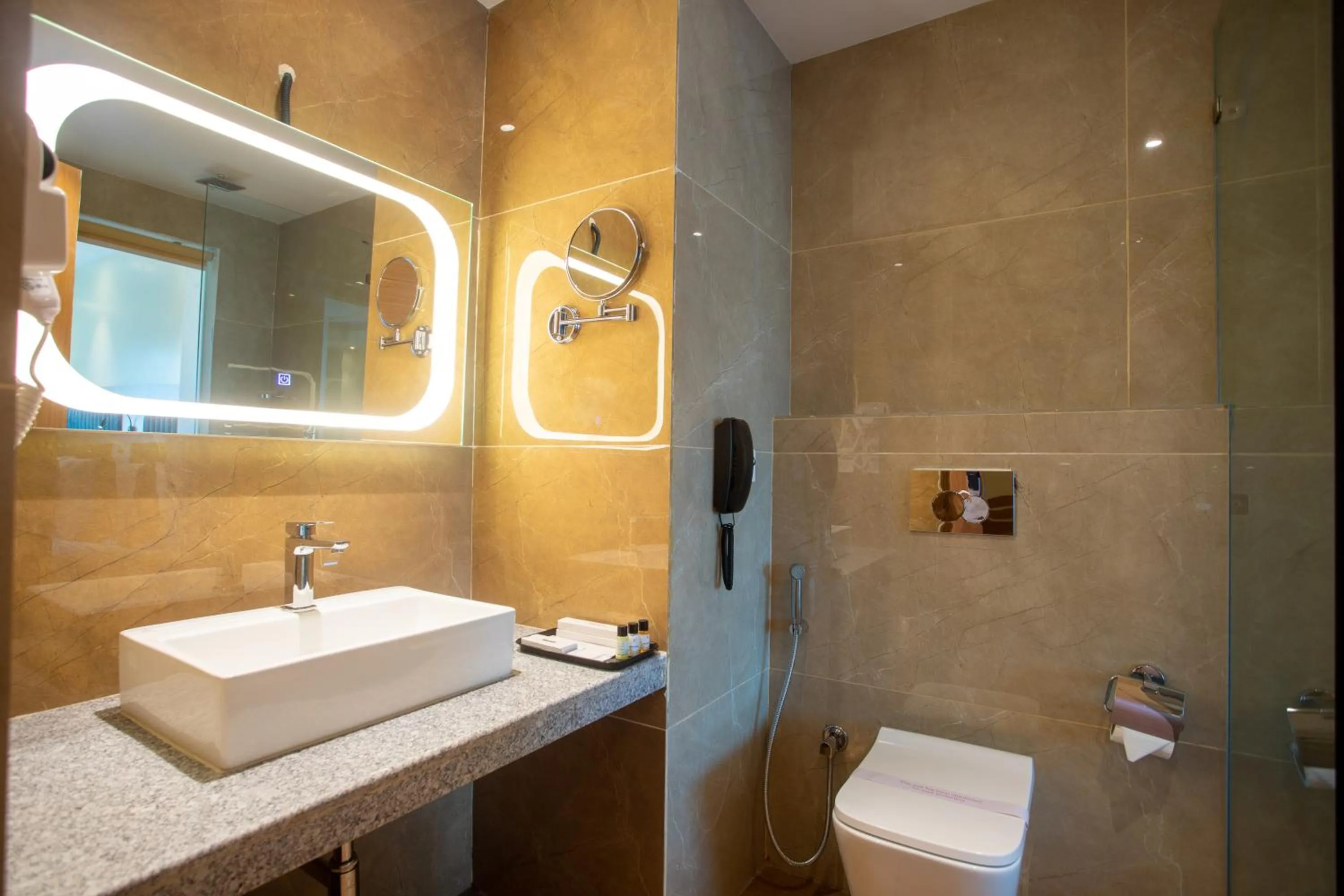 Shower in Bhairahawa Garden Resort