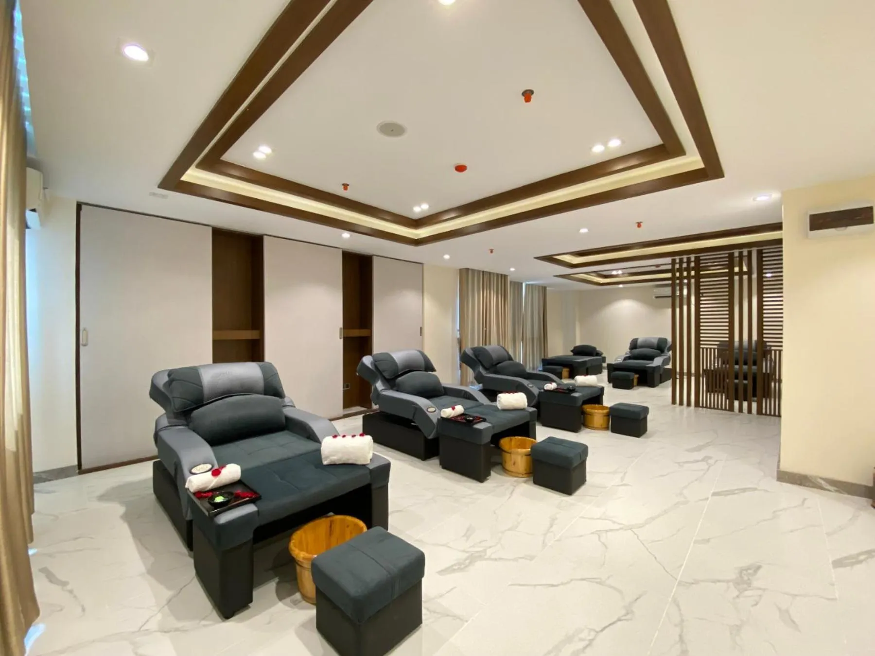 Spa and wellness centre/facilities in Holiday Pier Hotel