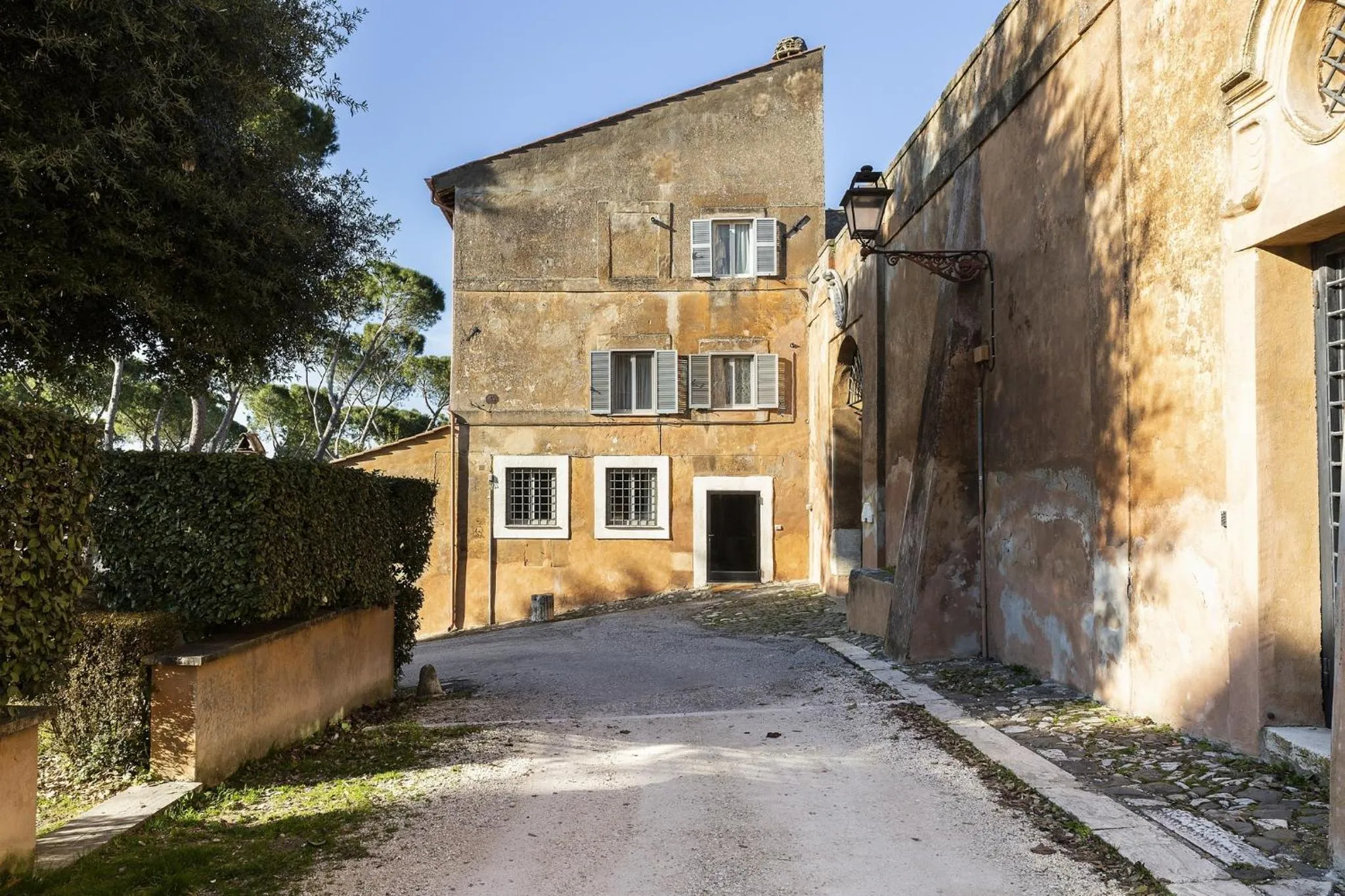 Facade/entrance in Castello del Duca