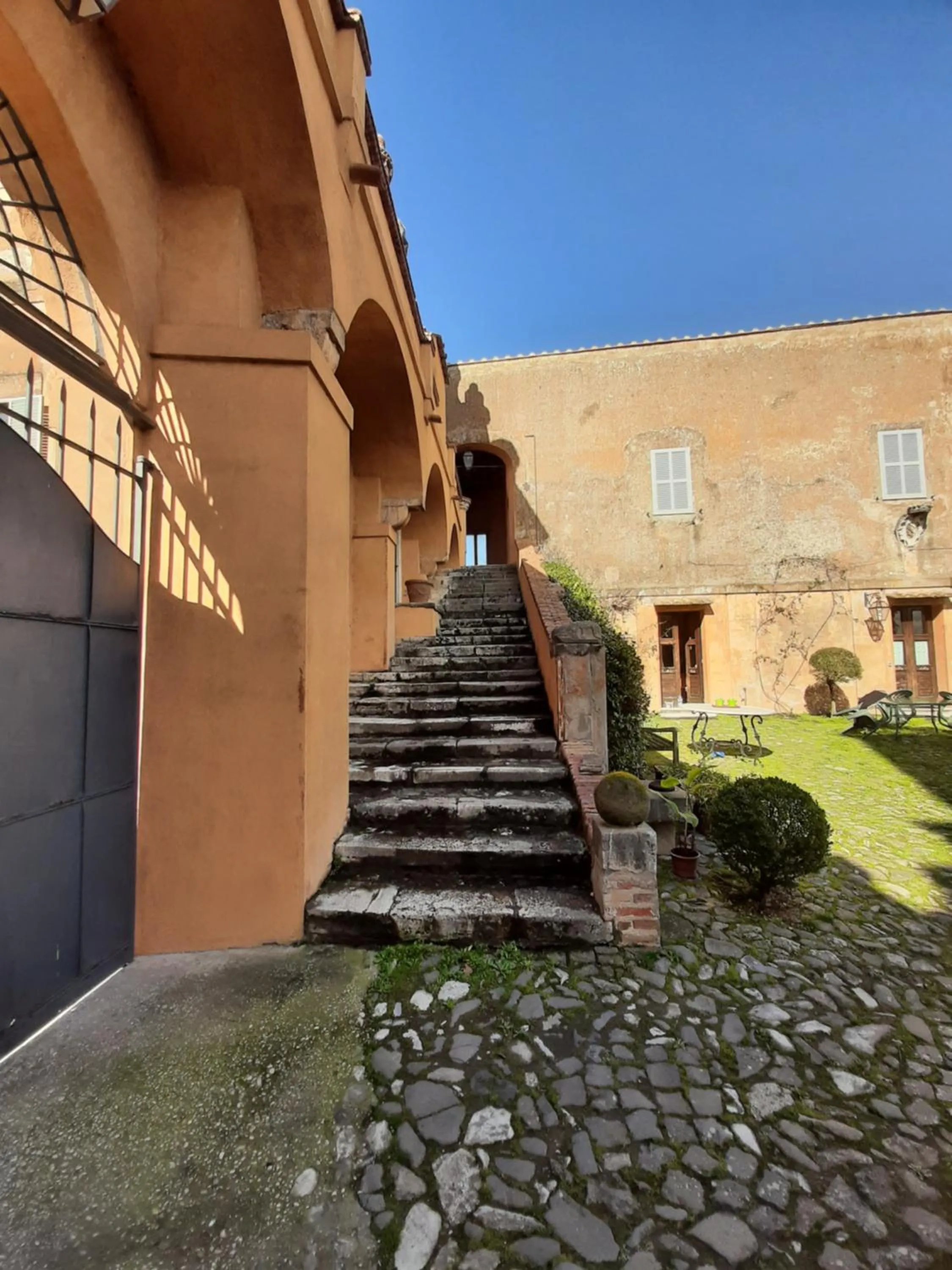 Property building in Castello del Duca