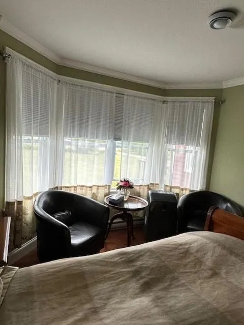 Seating area, Bed in Lancaster Inn B&B