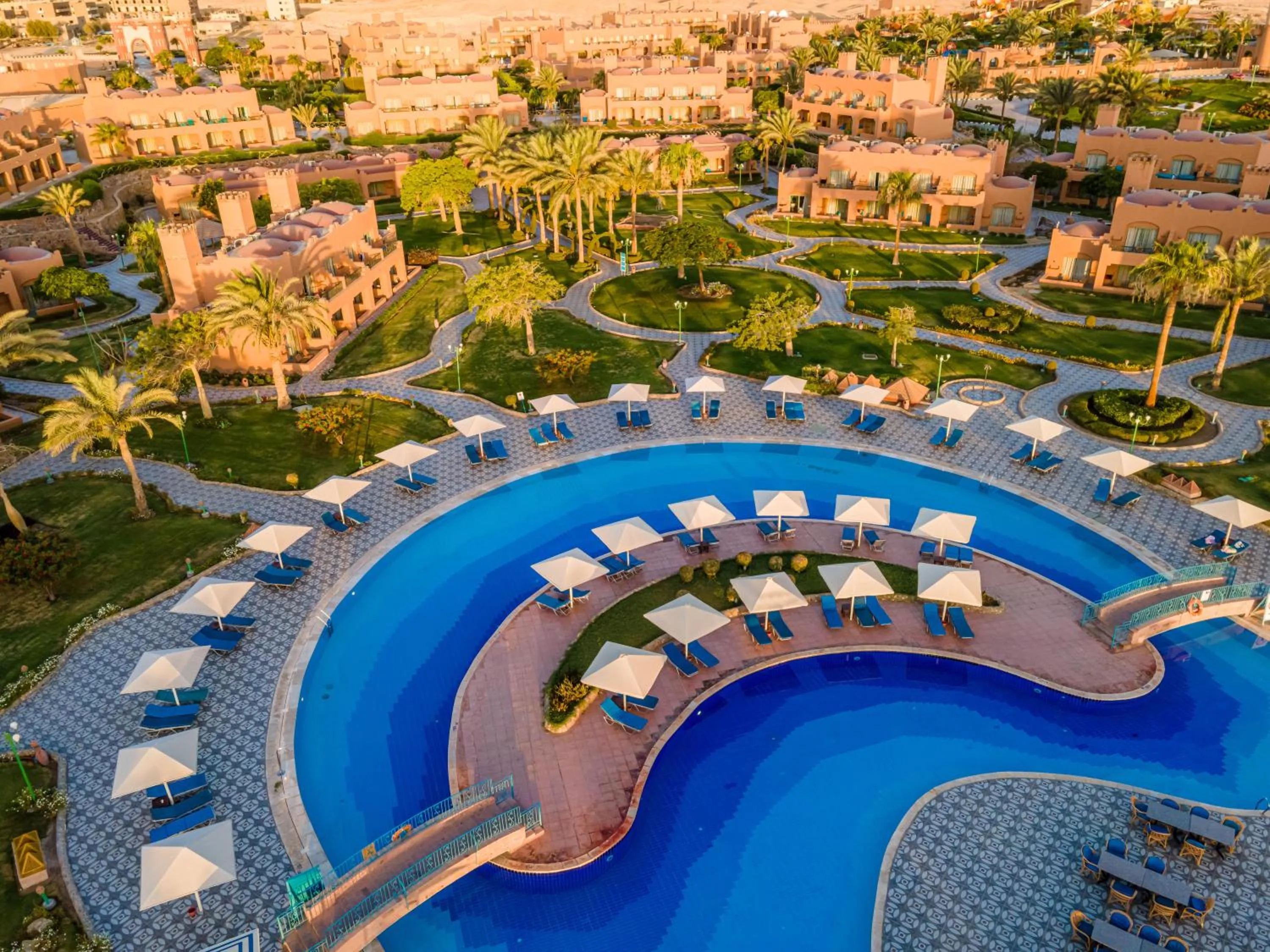Swimming pool in Akassia Swiss Resort