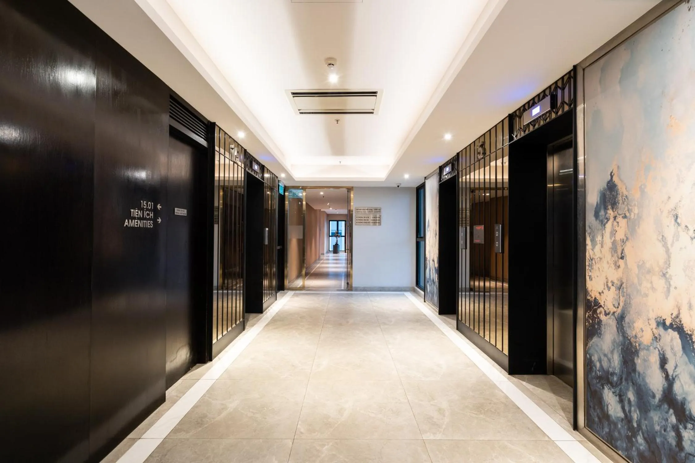 elevator in D1 Mension - Zenity Luxury Apartment - Saigon Centre