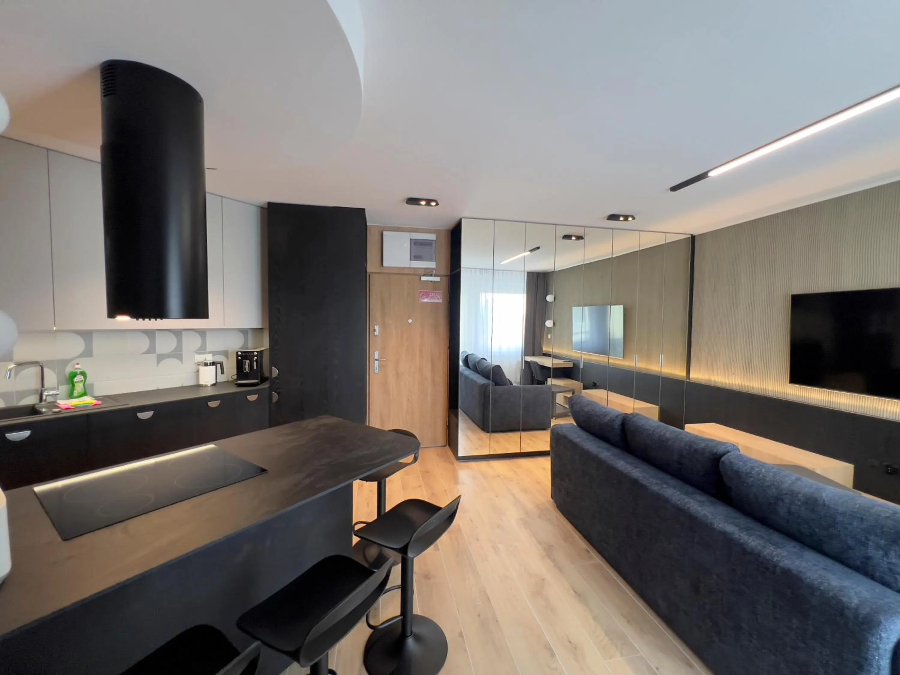 TV and multimedia in Apartamenty Bohaterów Kragujewca 6