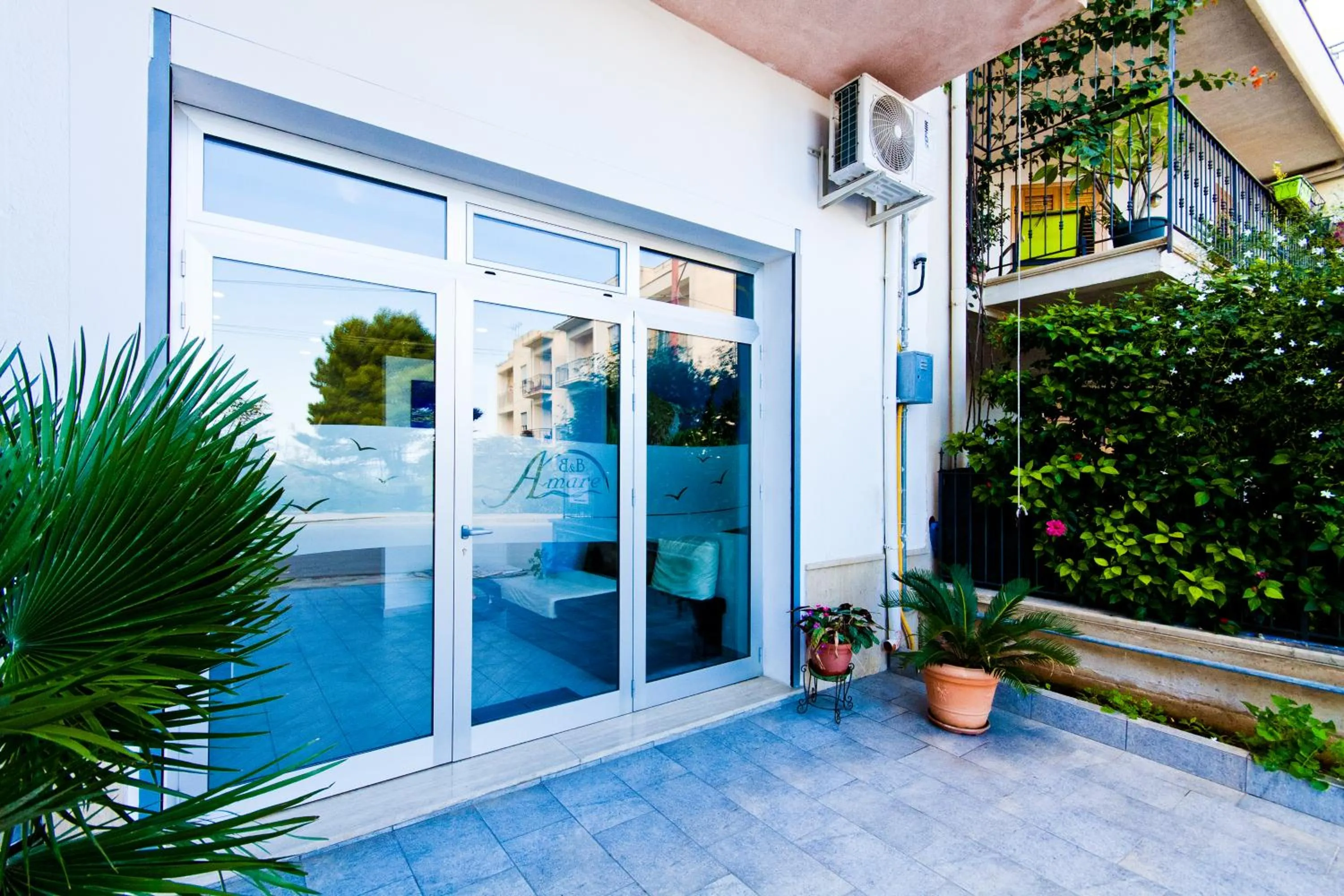 Facade/entrance in B&B A Mare