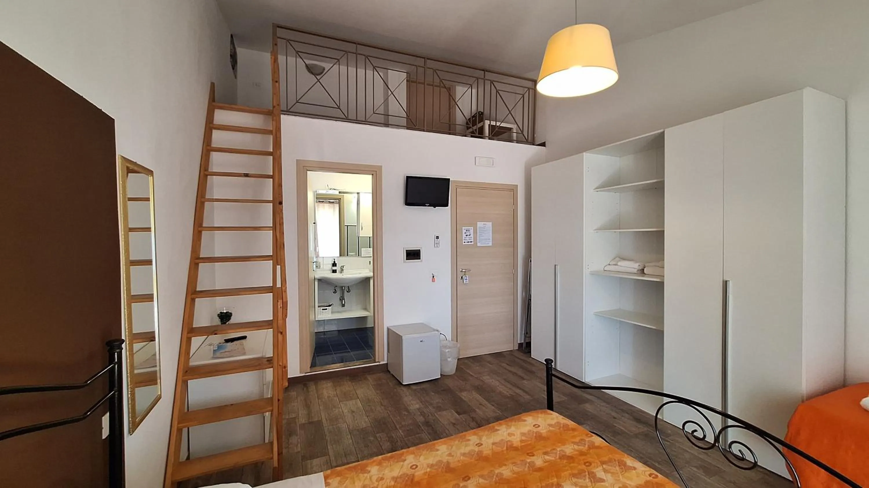 Photo of the whole room in B&B A Mare