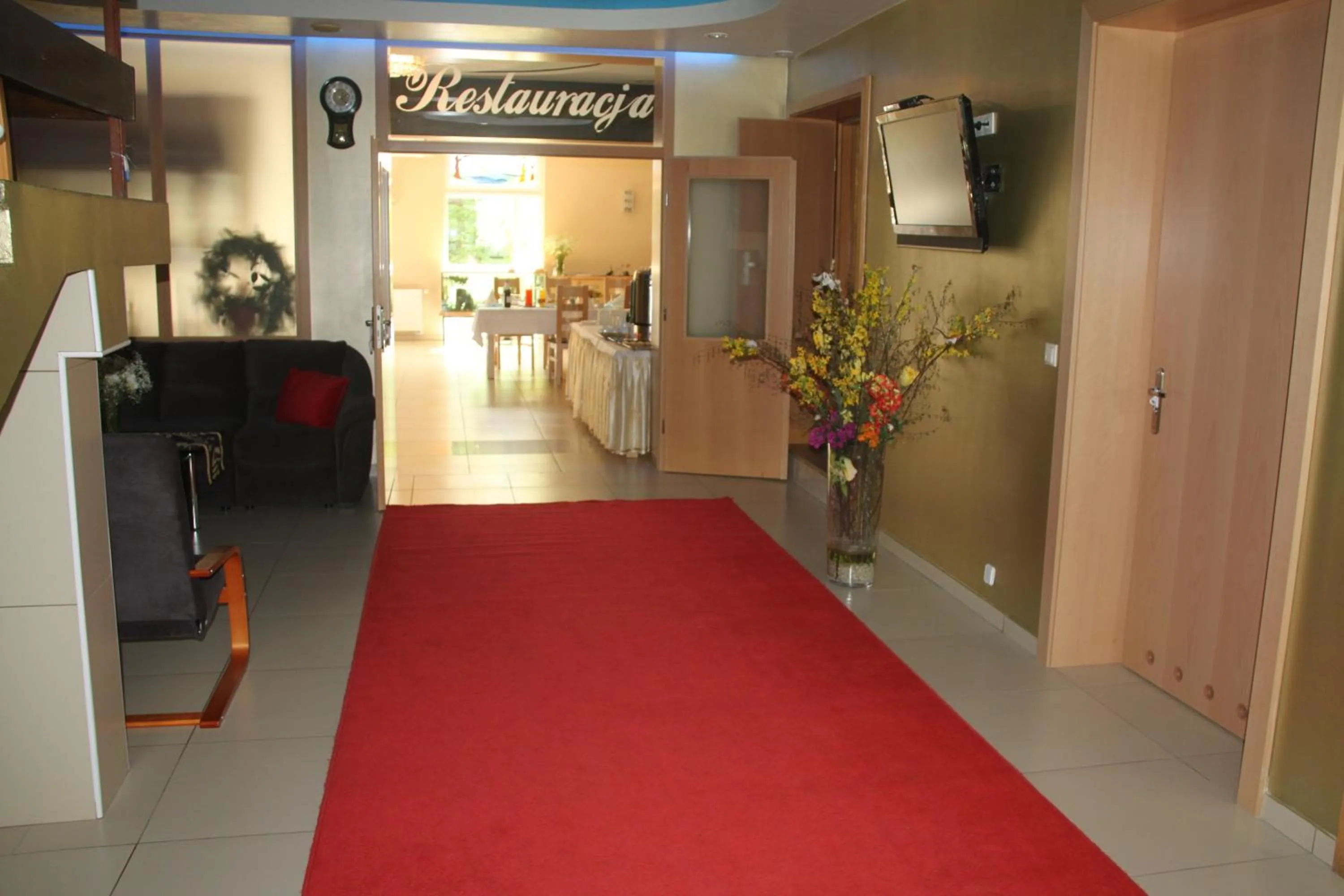 Restaurant/places to eat in Hotel Zielony & OW Borowik & Pensjonat Manhattan - Centrum Rekreacji i Wypoczynku GASTROTUR