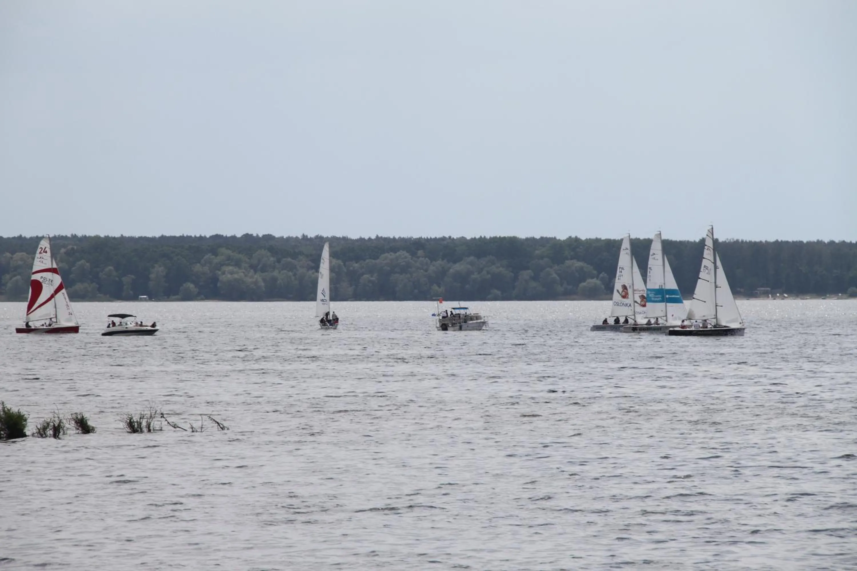 Fishing in Hotel Zielony & OW Borowik & Pensjonat Manhattan - Centrum Rekreacji i Wypoczynku GASTROTUR