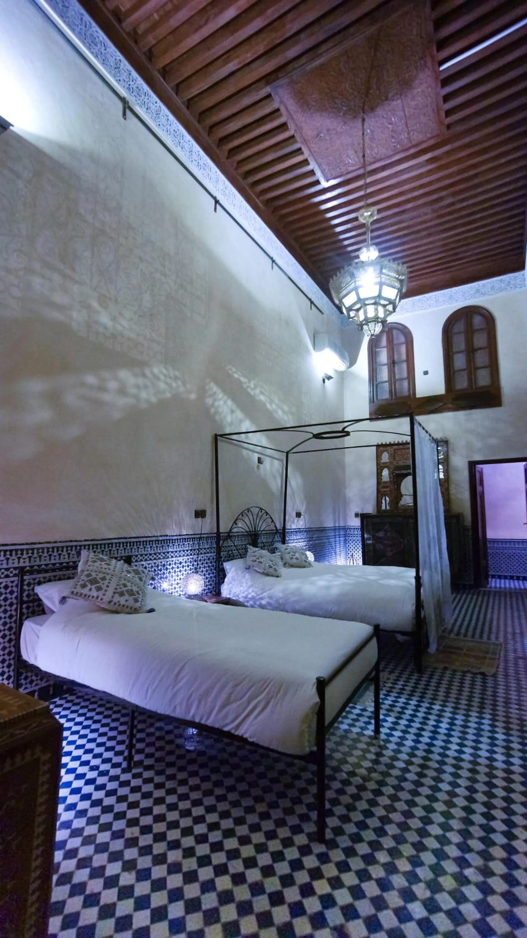 Photo of the whole room, Bed in Riad Fes Palacete