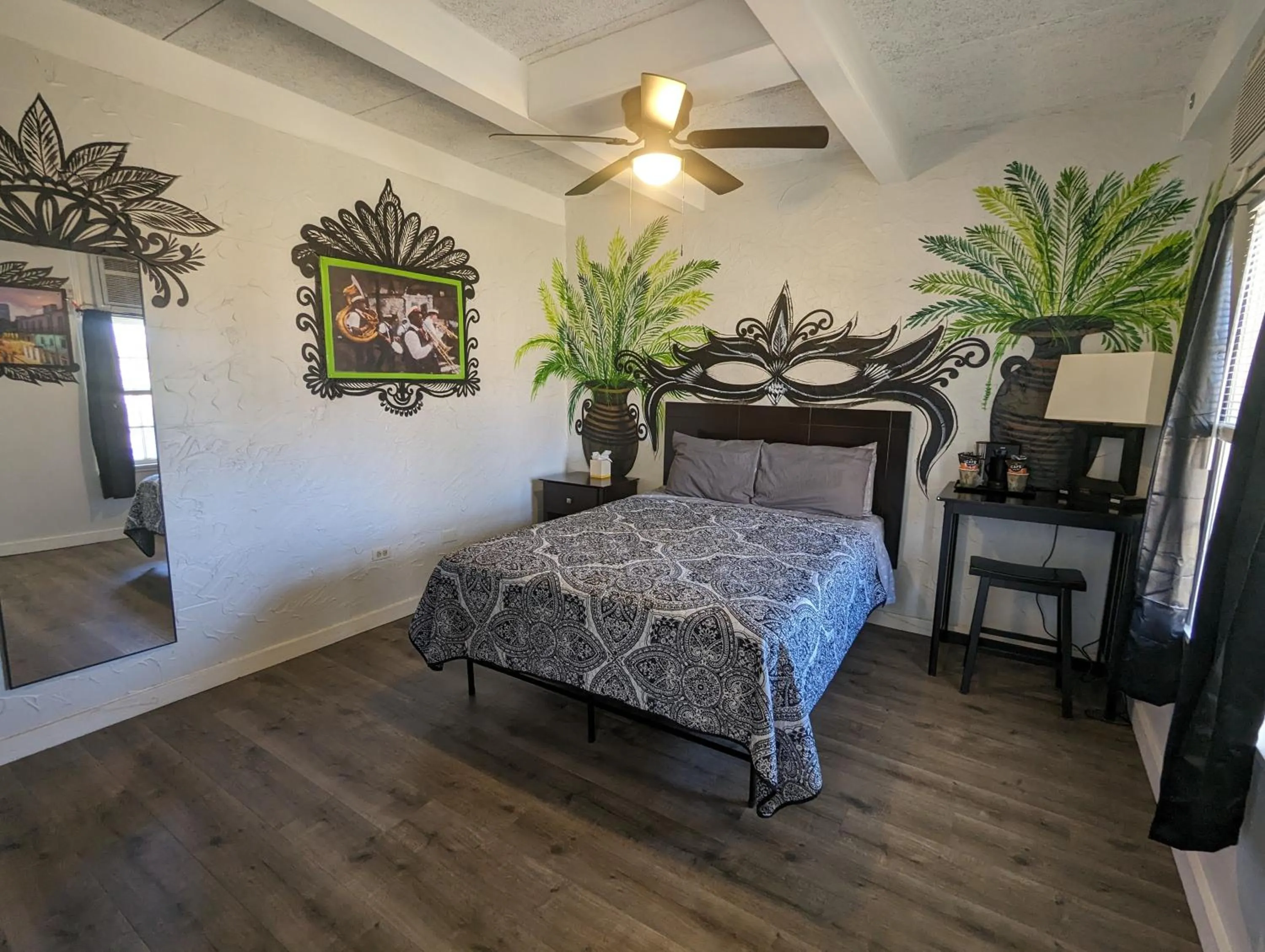 Bed in Riverboat Inn & Suites