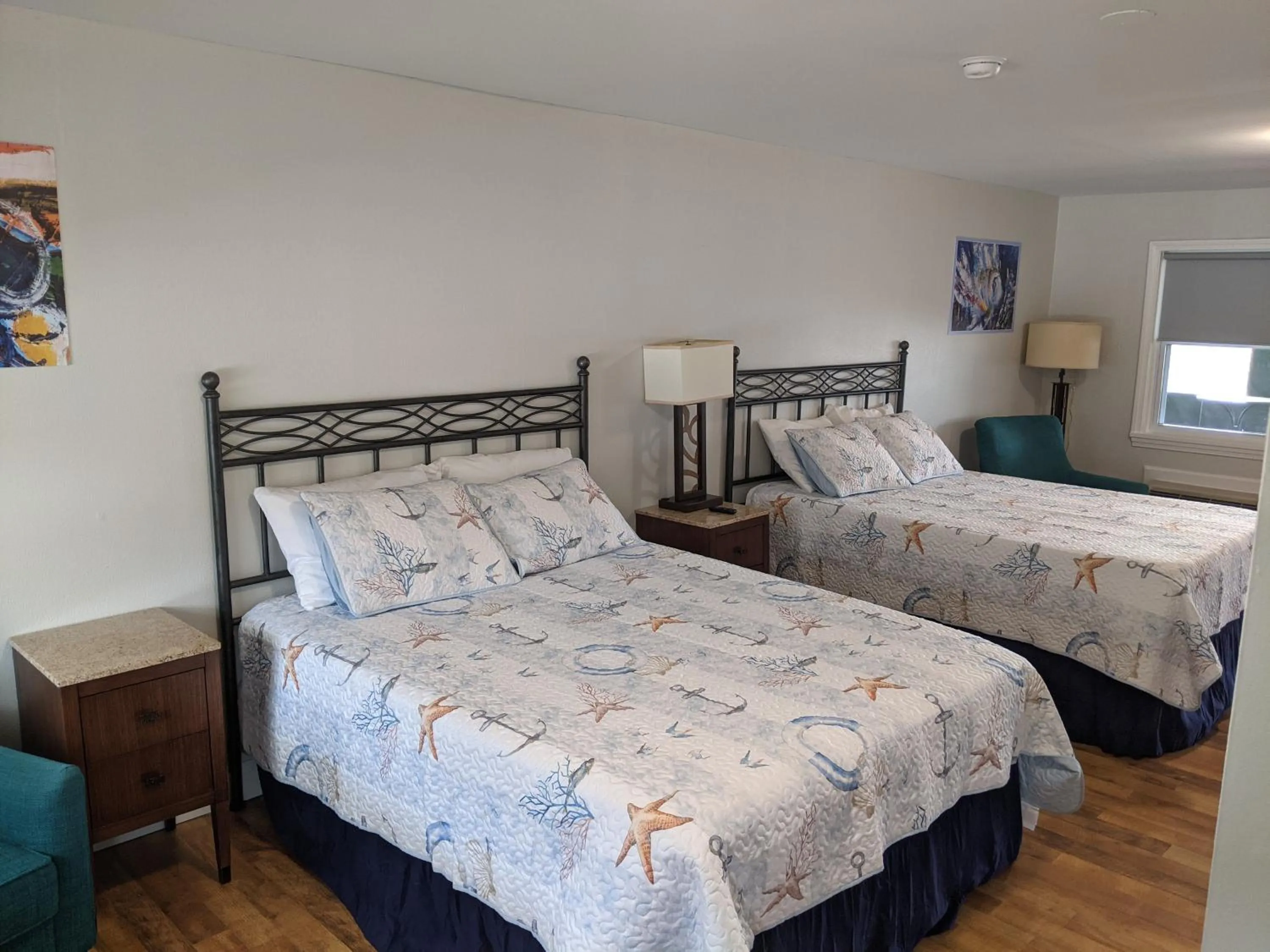 Bed in Riverboat Inn & Suites