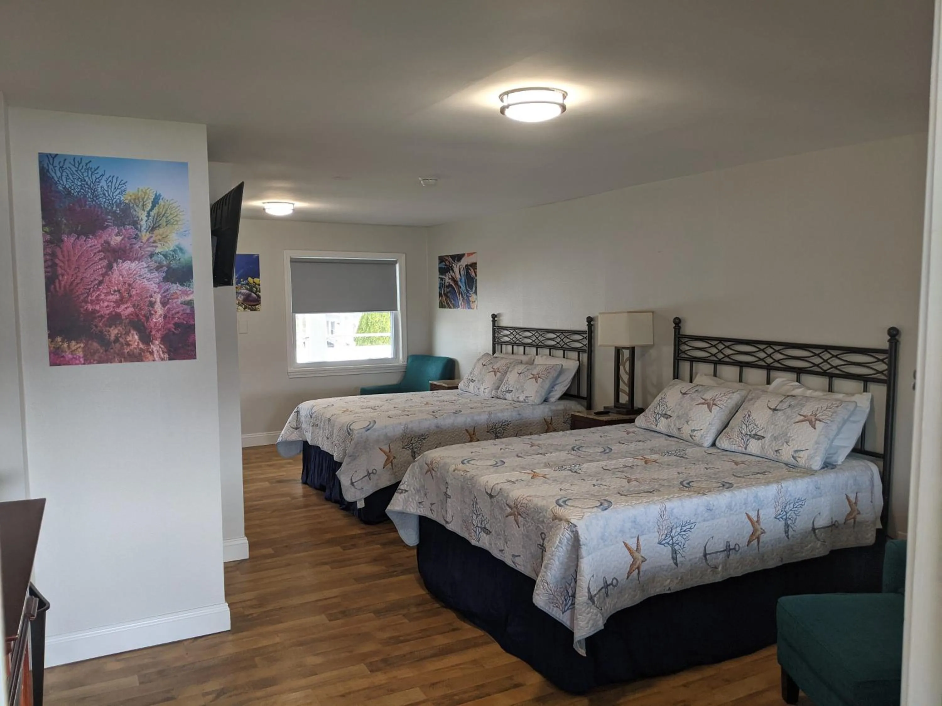 Bed in Riverboat Inn & Suites